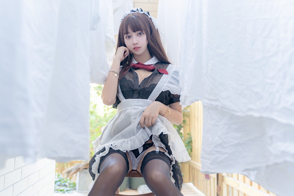 黑色薄纱女仆装妹子私房黑色内衣配白色蕾丝内裤惹火诱惑写真49P