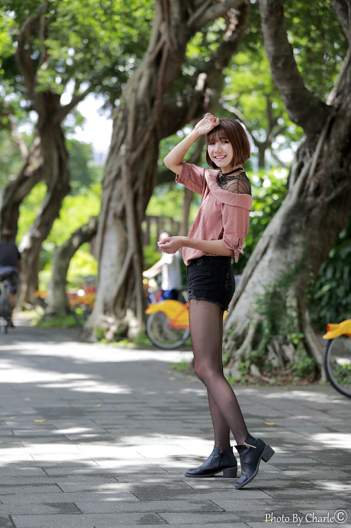 [台湾网红美女] 黄竹宣《圓山花博外拍》 写真集