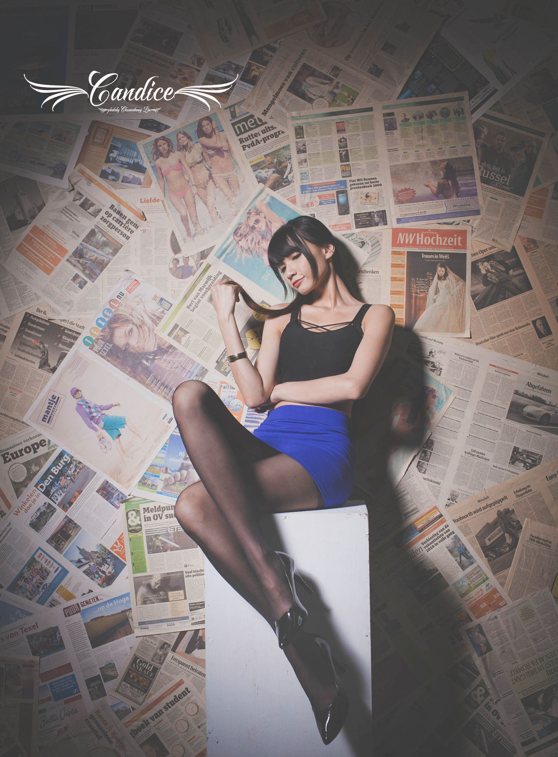 [台湾正妹] 蔡译心 - 棚拍黑丝制服美腿 写真集