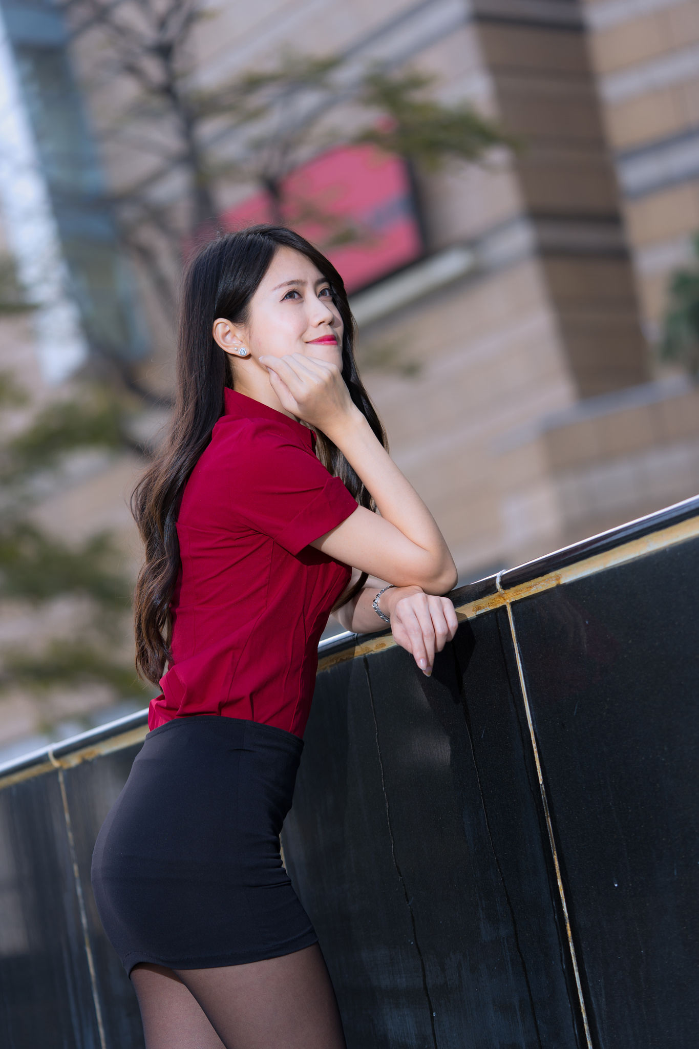 [台湾网红美女] Candy宝儿《夢時代黑丝街拍》 写真集