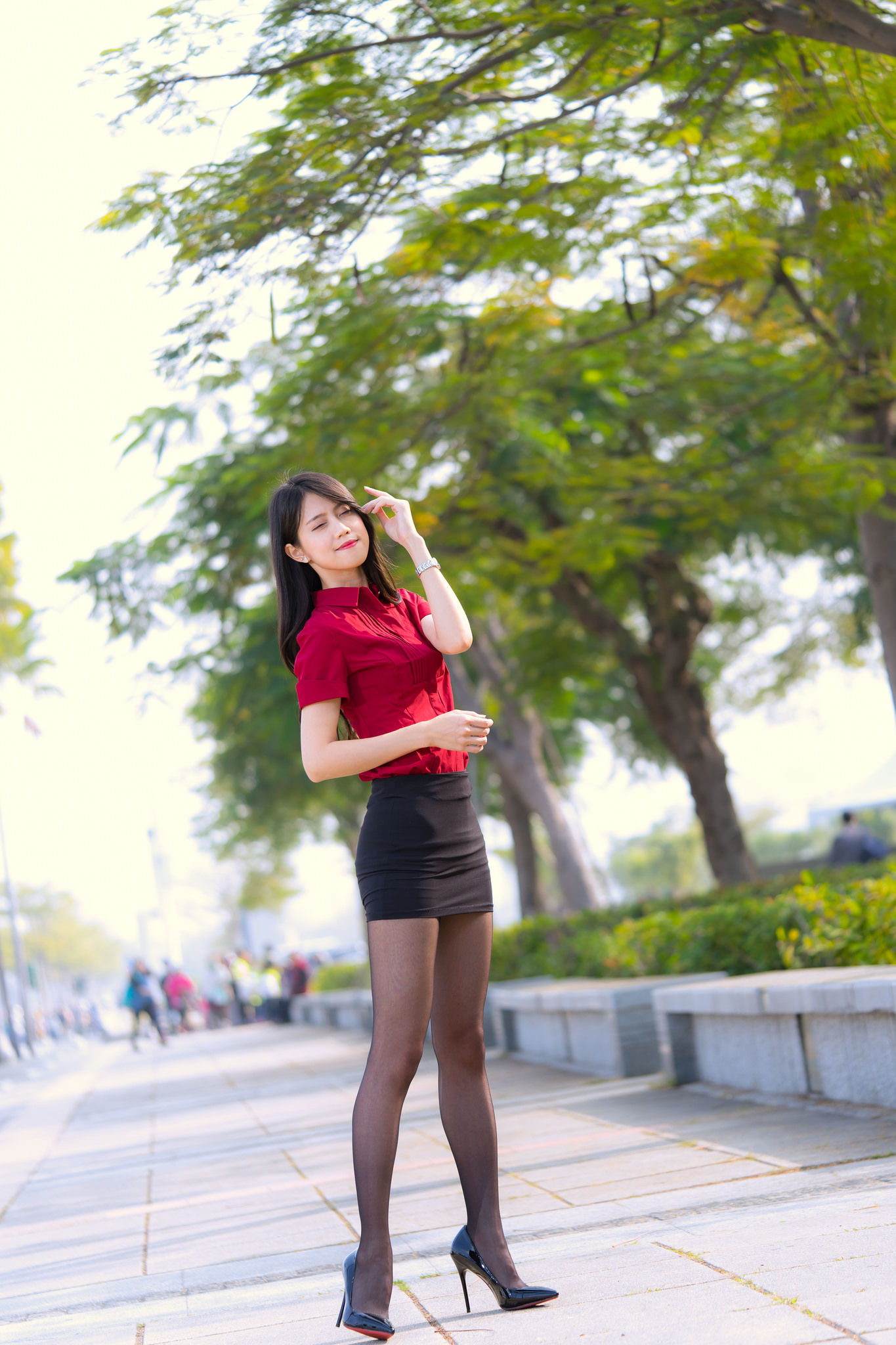 [台湾网红美女] Candy宝儿《夢時代黑丝街拍》 写真集