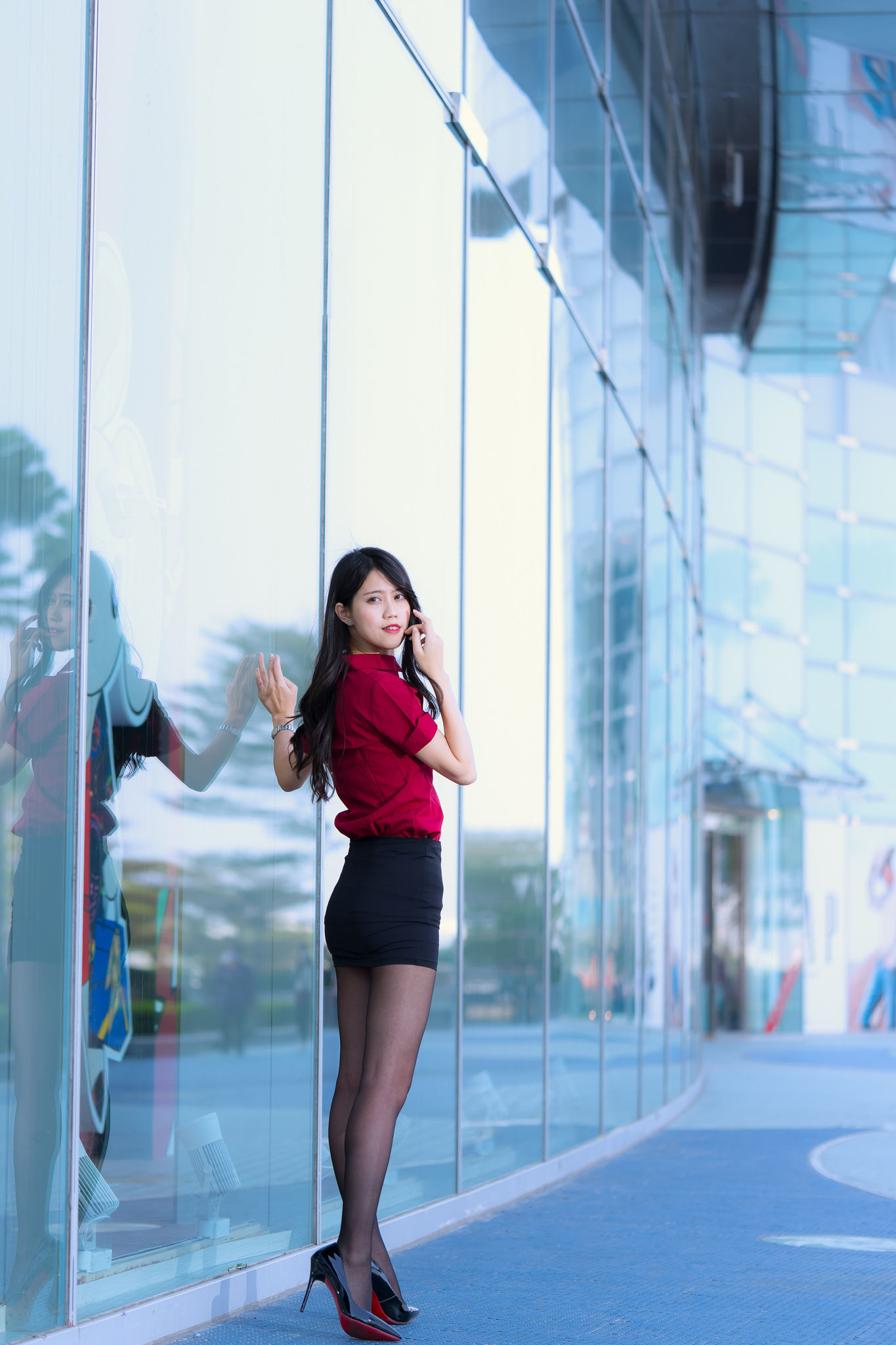 [台湾网红美女] Candy宝儿《夢時代黑丝街拍》 写真集