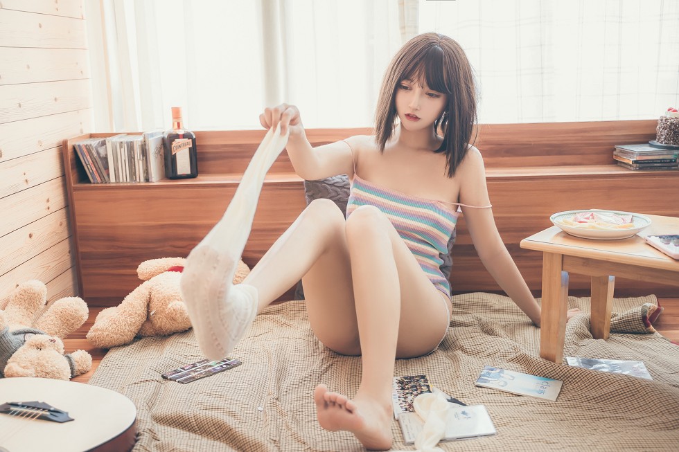 超人气Cosplay写真美女过期米线线喵复古闲暇时光主题私房诱惑写真36P