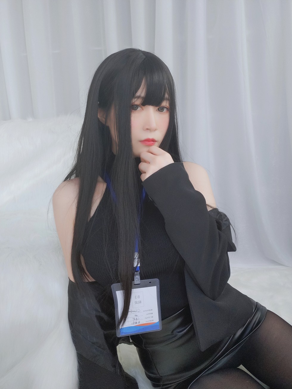 网红美女白银职场新人套主题私房开档黑丝裤袜秀翘臀撩人诱惑写真118P