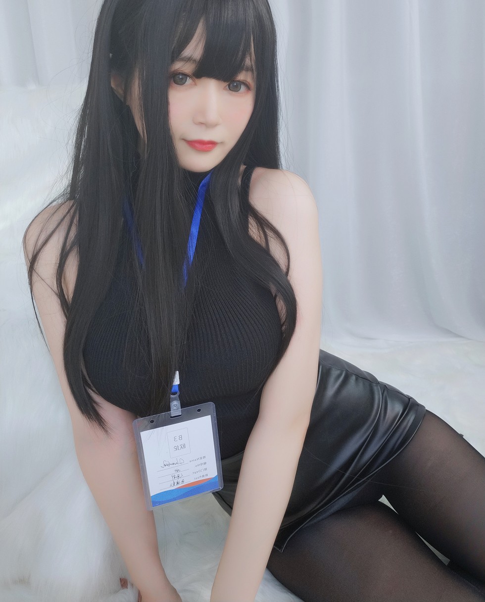 网红美女白银职场新人套主题私房开档黑丝裤袜秀翘臀撩人诱惑写真118P