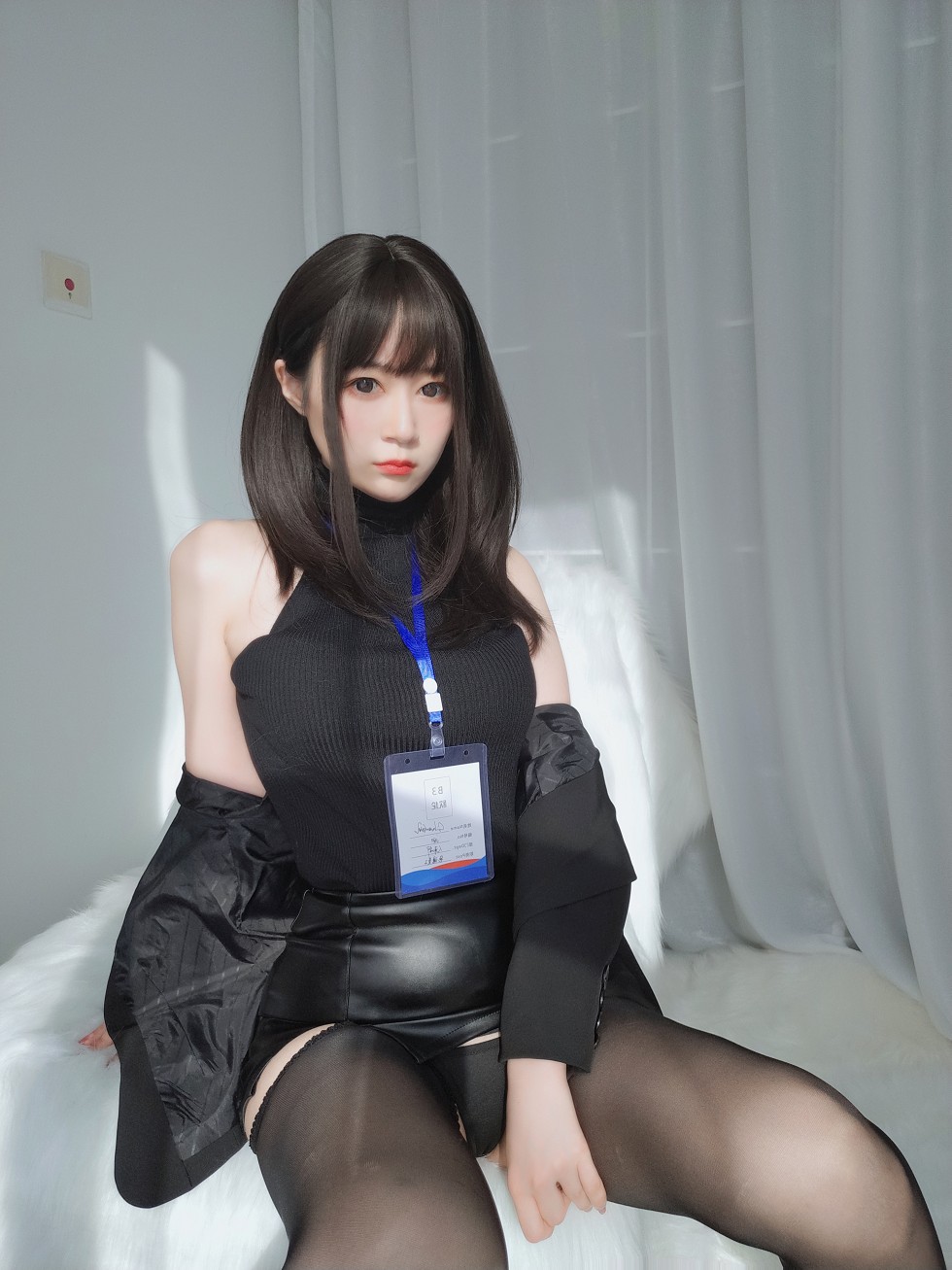 网红美女白银职场新人套主题私房开档黑丝裤袜秀翘臀撩人诱惑写真118P