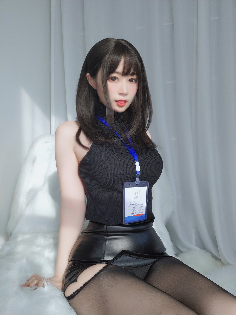 网红美女白银职场新人套主题私房开档黑丝裤袜秀翘臀撩人诱惑写真118P