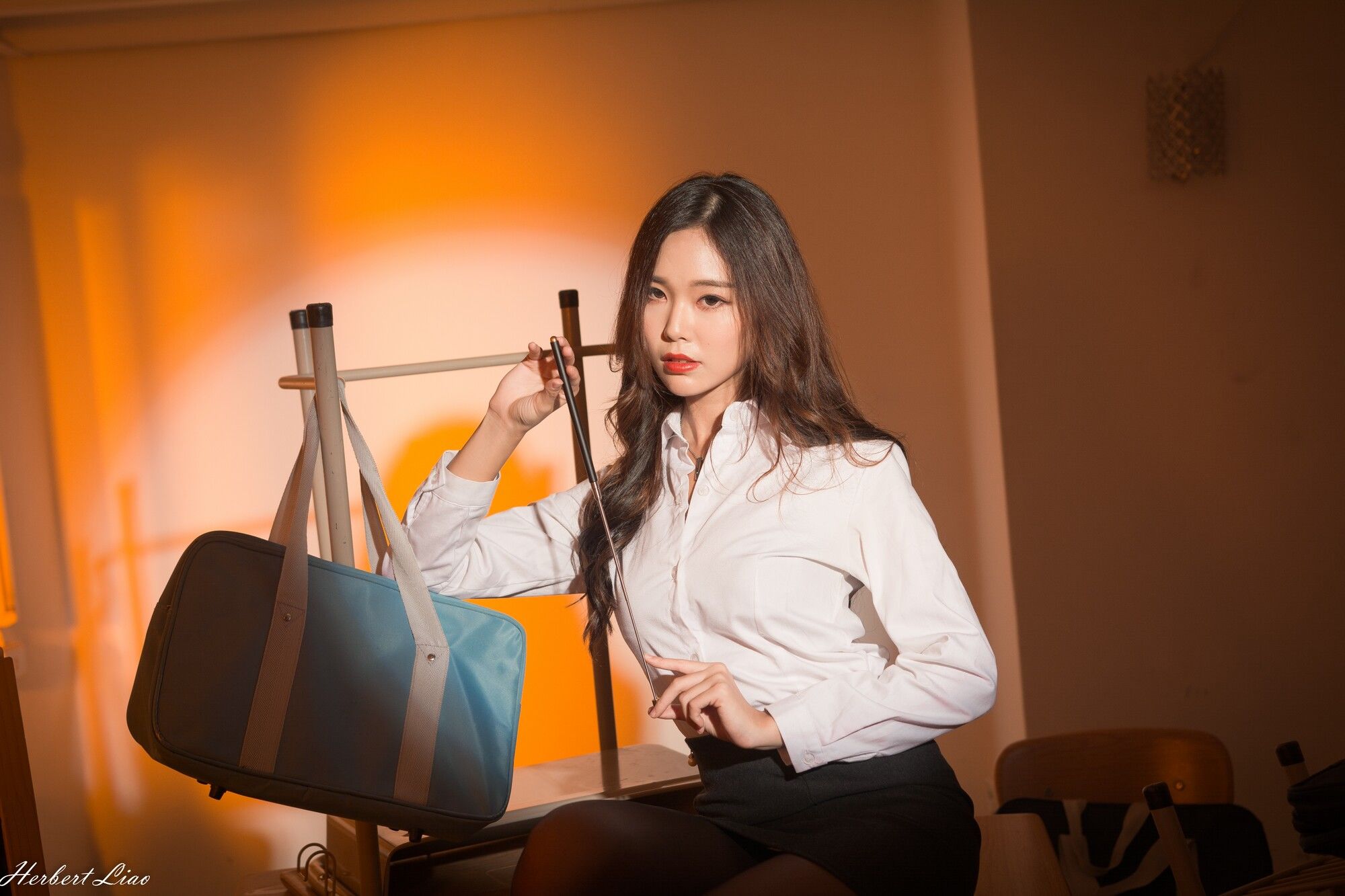 [台湾正妹] 黄上晏Rubis《黑丝靈異教師》 写真集