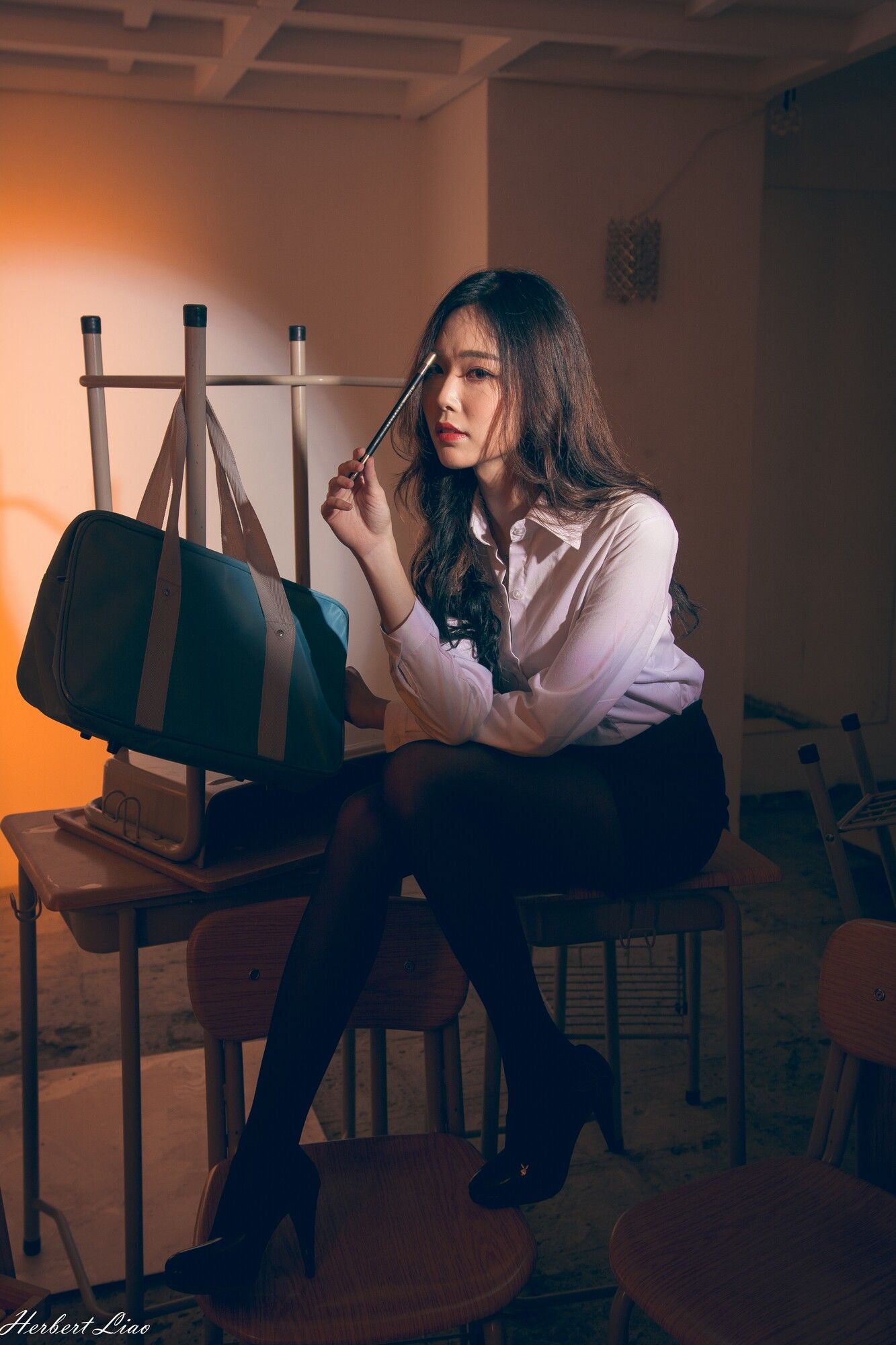 [台湾正妹] 黄上晏Rubis《黑丝靈異教師》 写真集