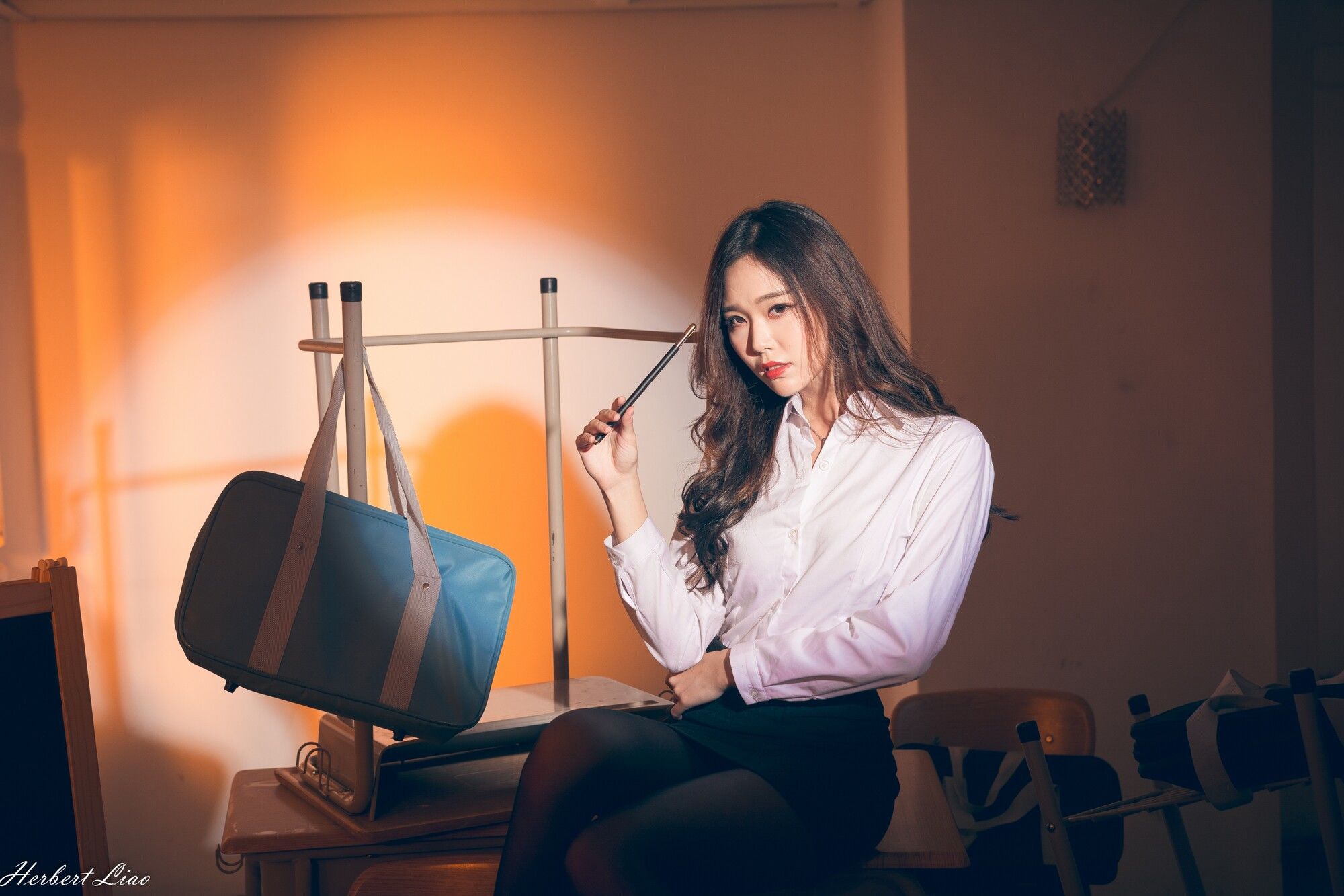 [台湾正妹] 黄上晏Rubis《黑丝靈異教師》 写真集