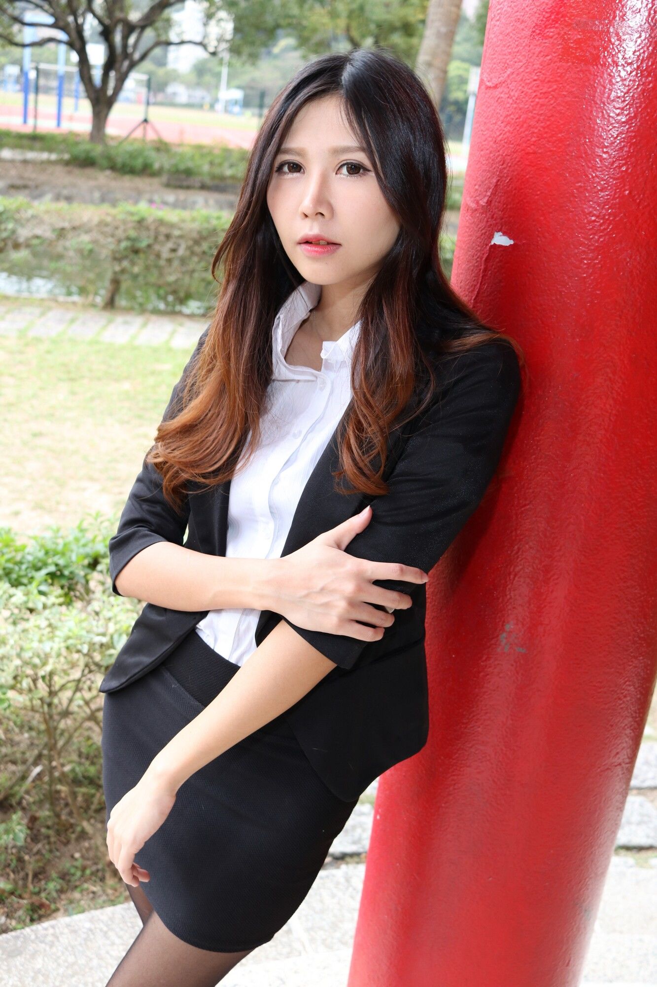 [台湾嫩模] Zooey《中文大學OL黑絲美腿》 写真集