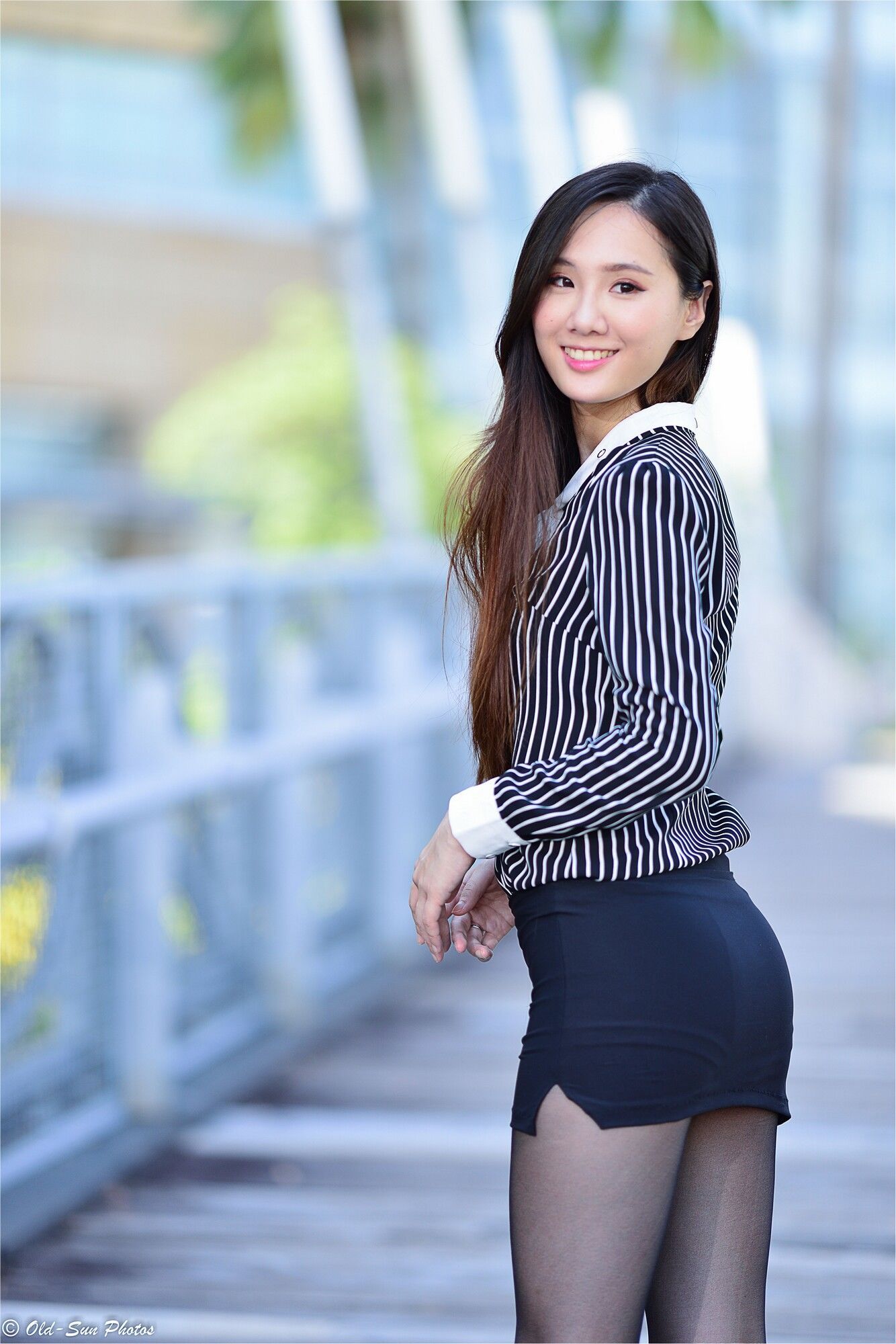 [台湾正妹] 张小米 - 黑丝OL女郎外拍 写真集