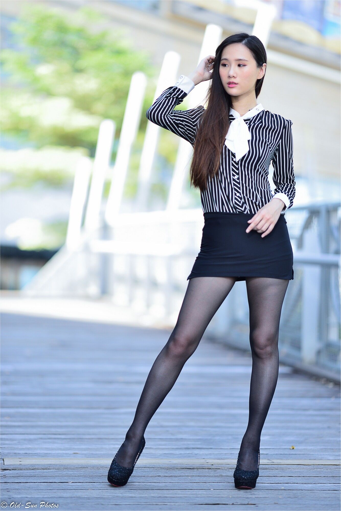 [台湾正妹] 张小米 - 黑丝OL女郎外拍 写真集