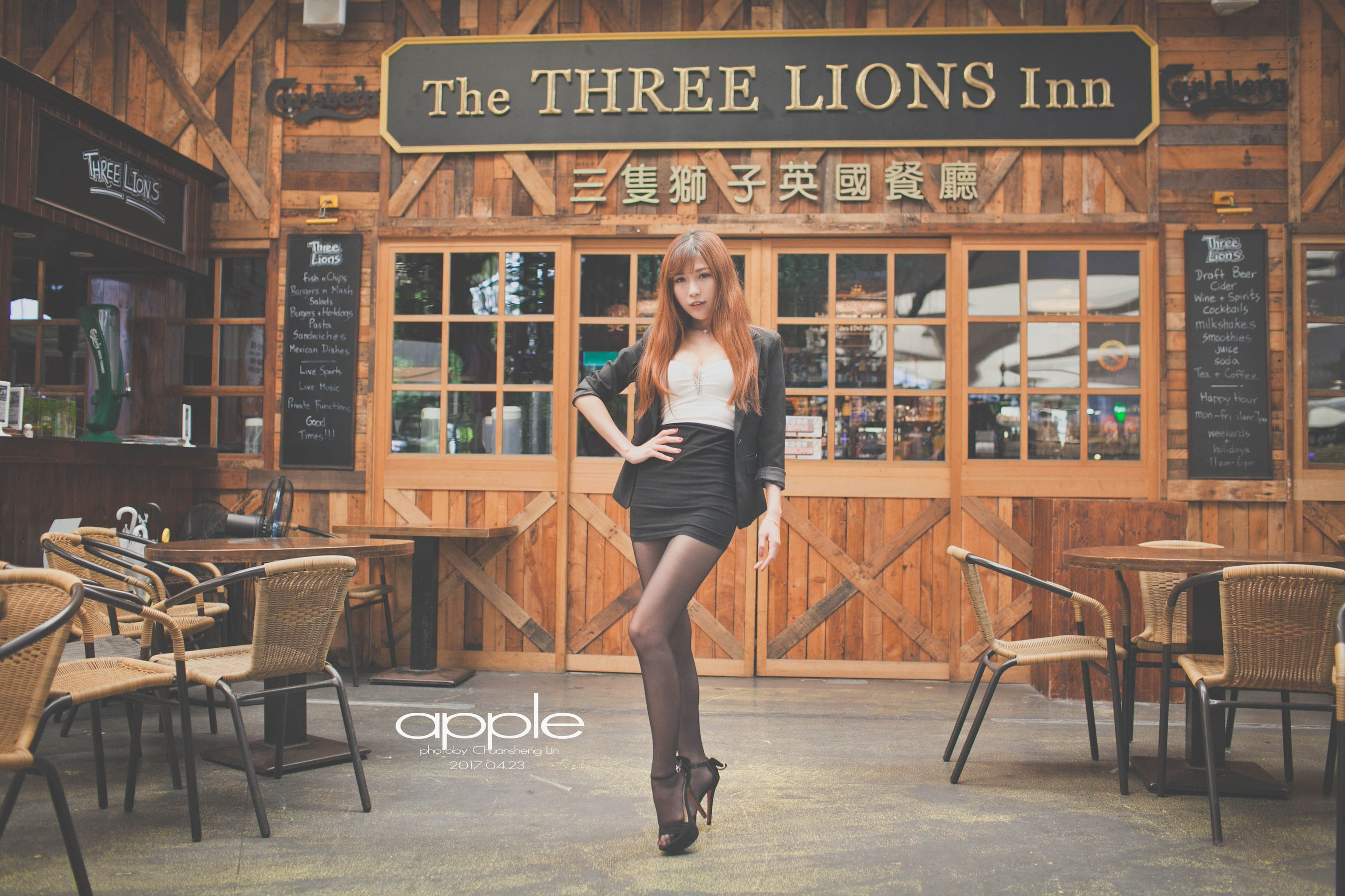 [台湾女神] 张闵净(小净) - OL外拍 写真集