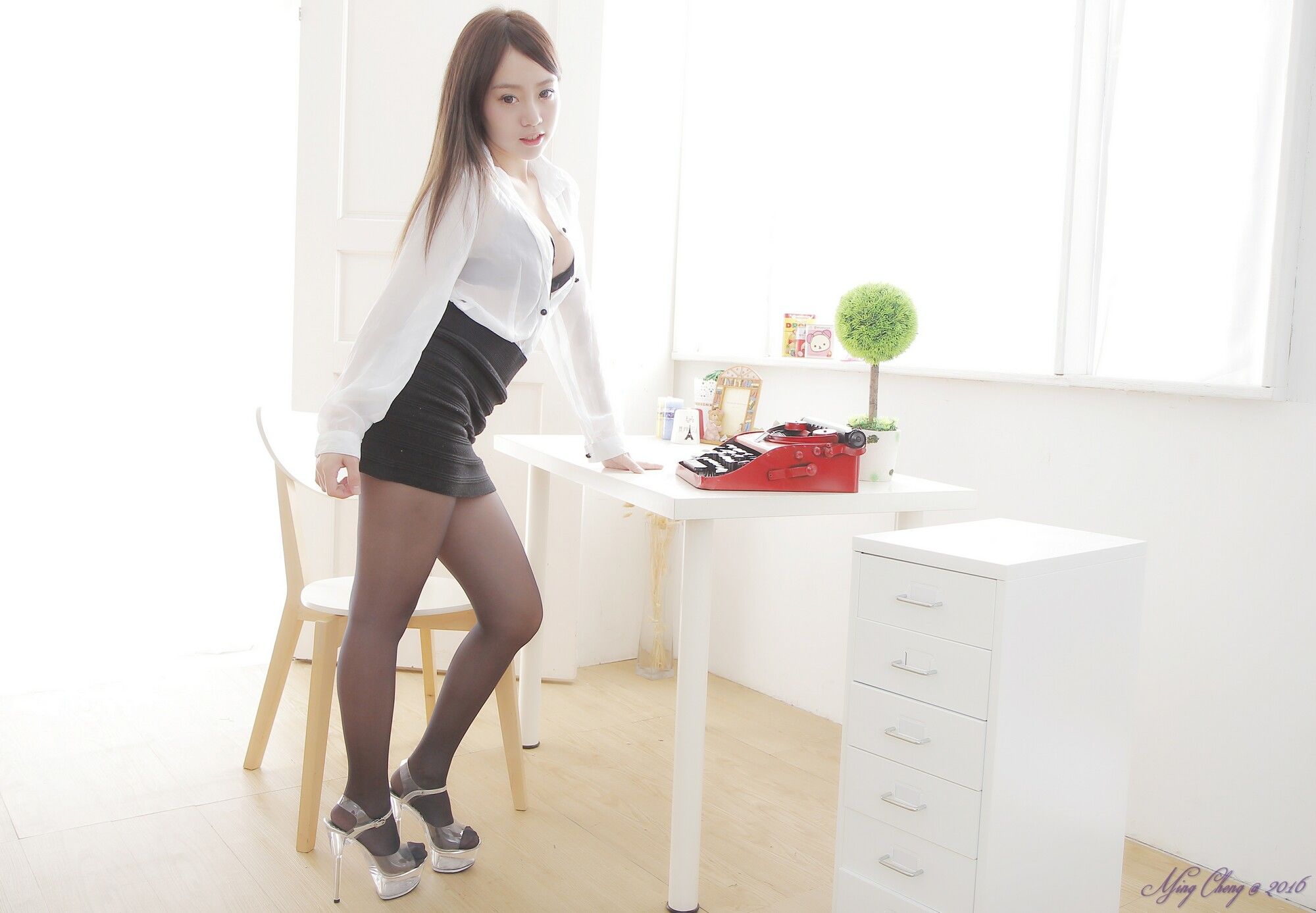 [台湾正妹] 林旻仪(米米) 棚拍 写真集