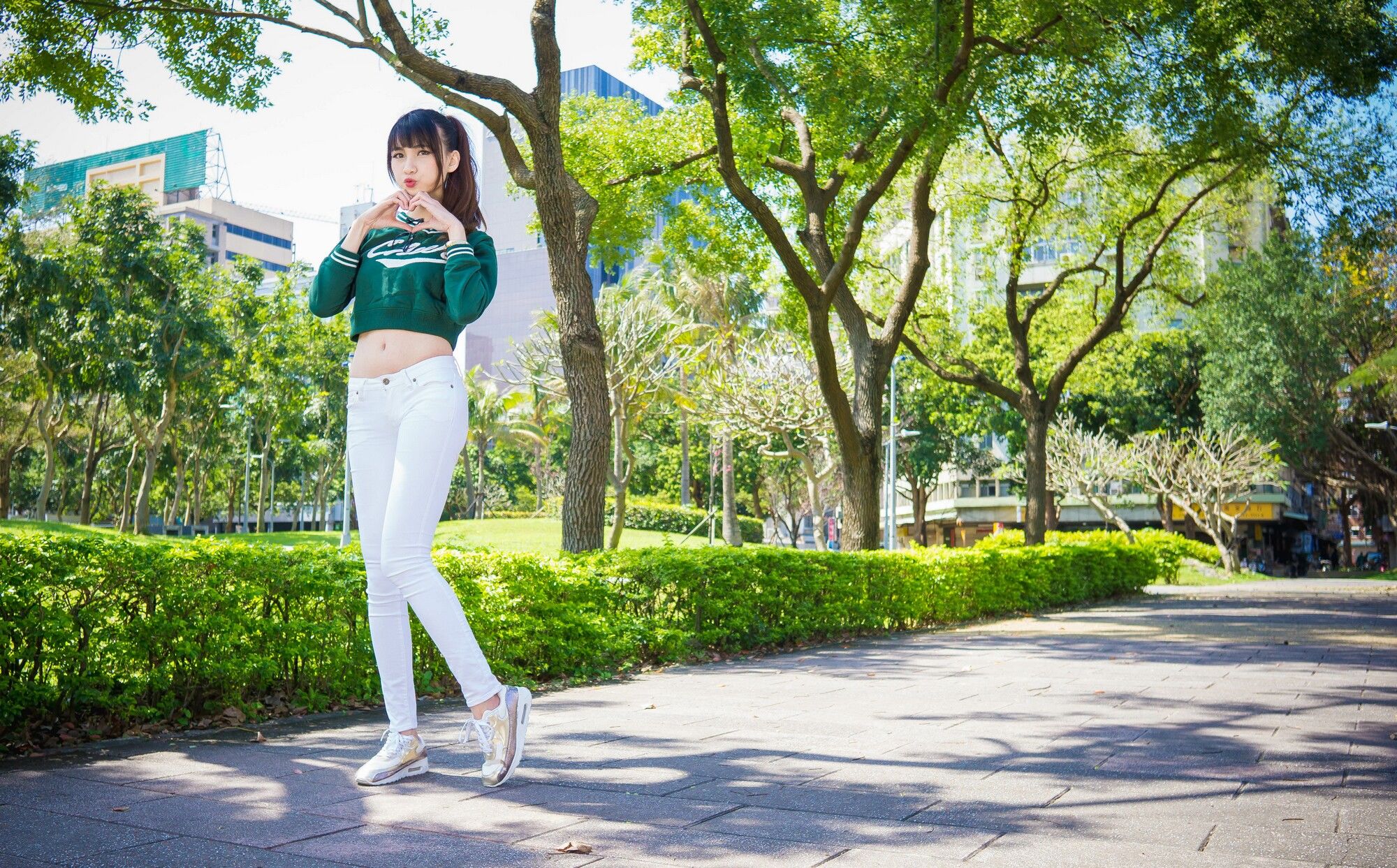 [台湾正妹] 蔡译心Candice《信义商区+東區+華山文創+中山區外拍》 写真集