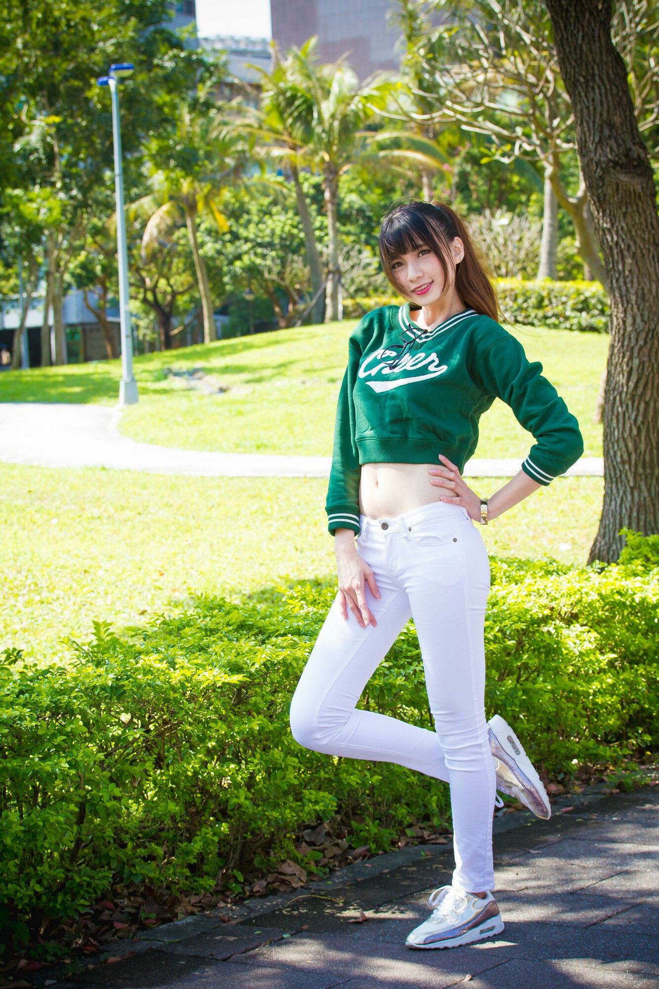 [台湾正妹] 蔡译心Candice《信义商区+東區+華山文創+中山區外拍》 写真集