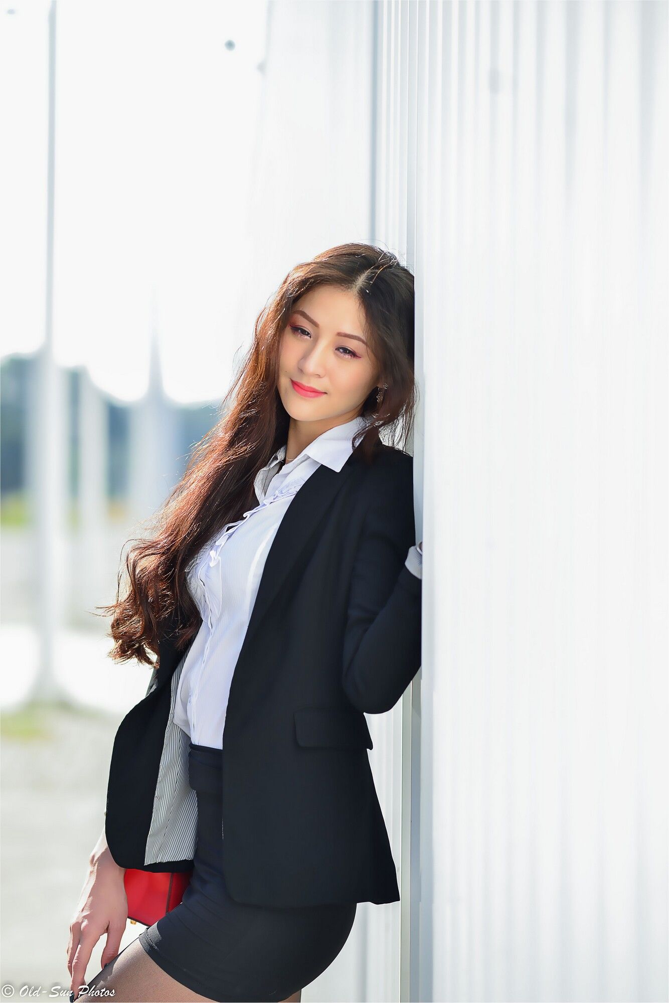 [台湾女神] 小梵《展覽館旁OL街拍》 写真集