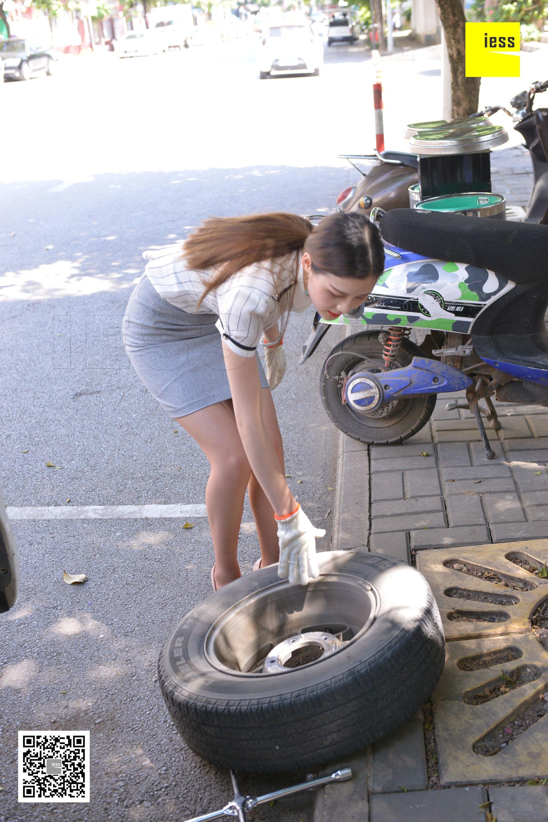 九妹《九妹换备胎2》 [异思趣向IESS] 《魔鬼周三》特刊20期 写真集