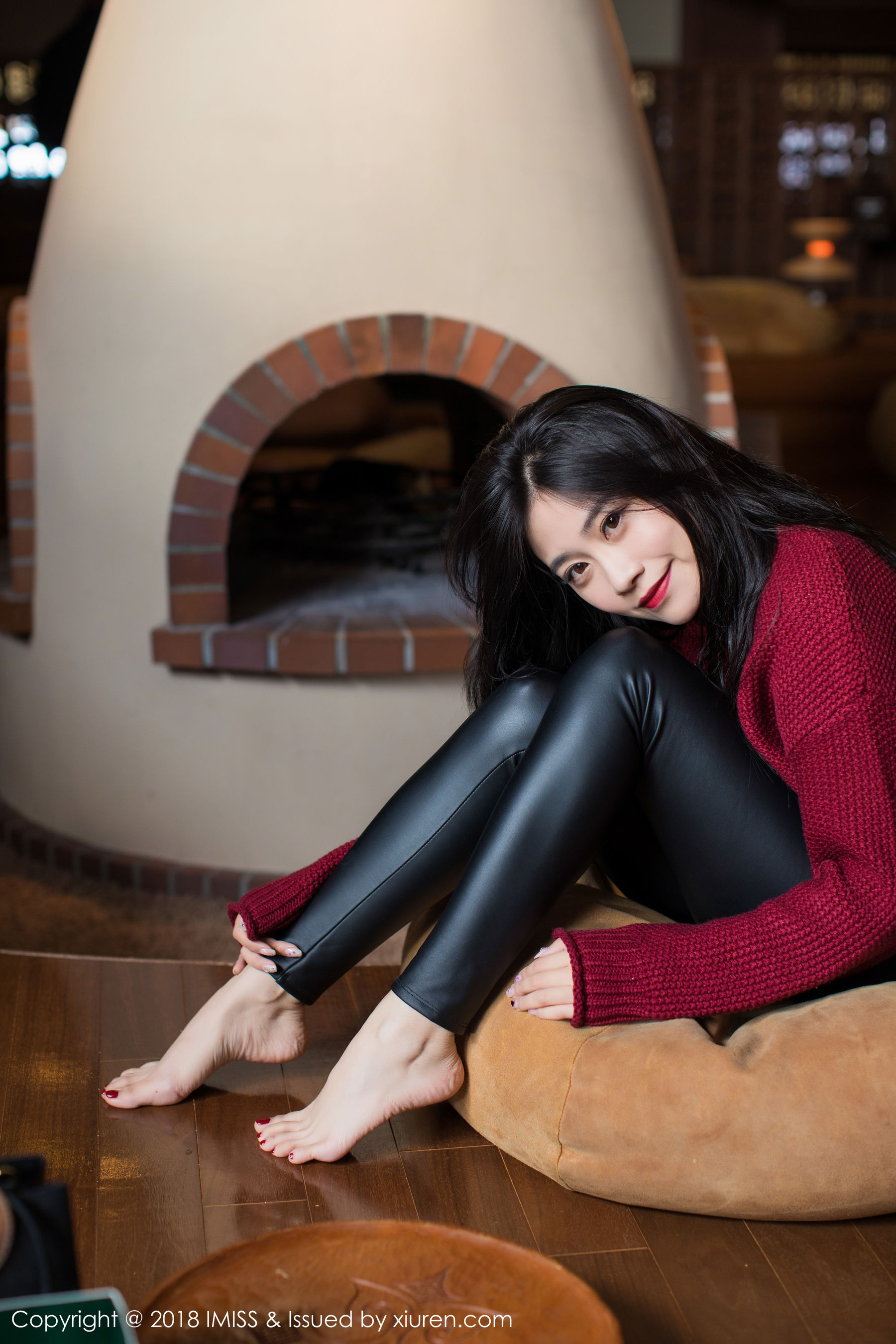 许诺Sabrina《极致美到窒息的美腿诱惑》 [爱蜜社IMiss] Vol.239 写真集