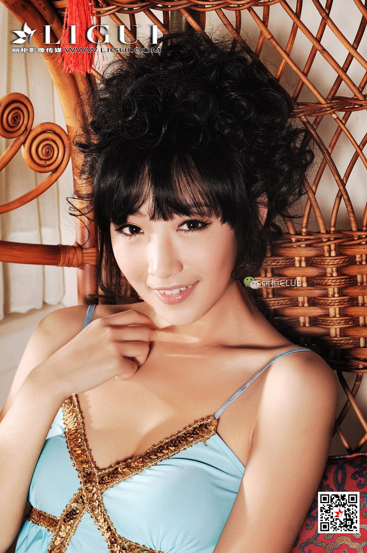 腿模刘钥《古典美丝》 [丽柜LIGUI] 丝袜美腿 写真集