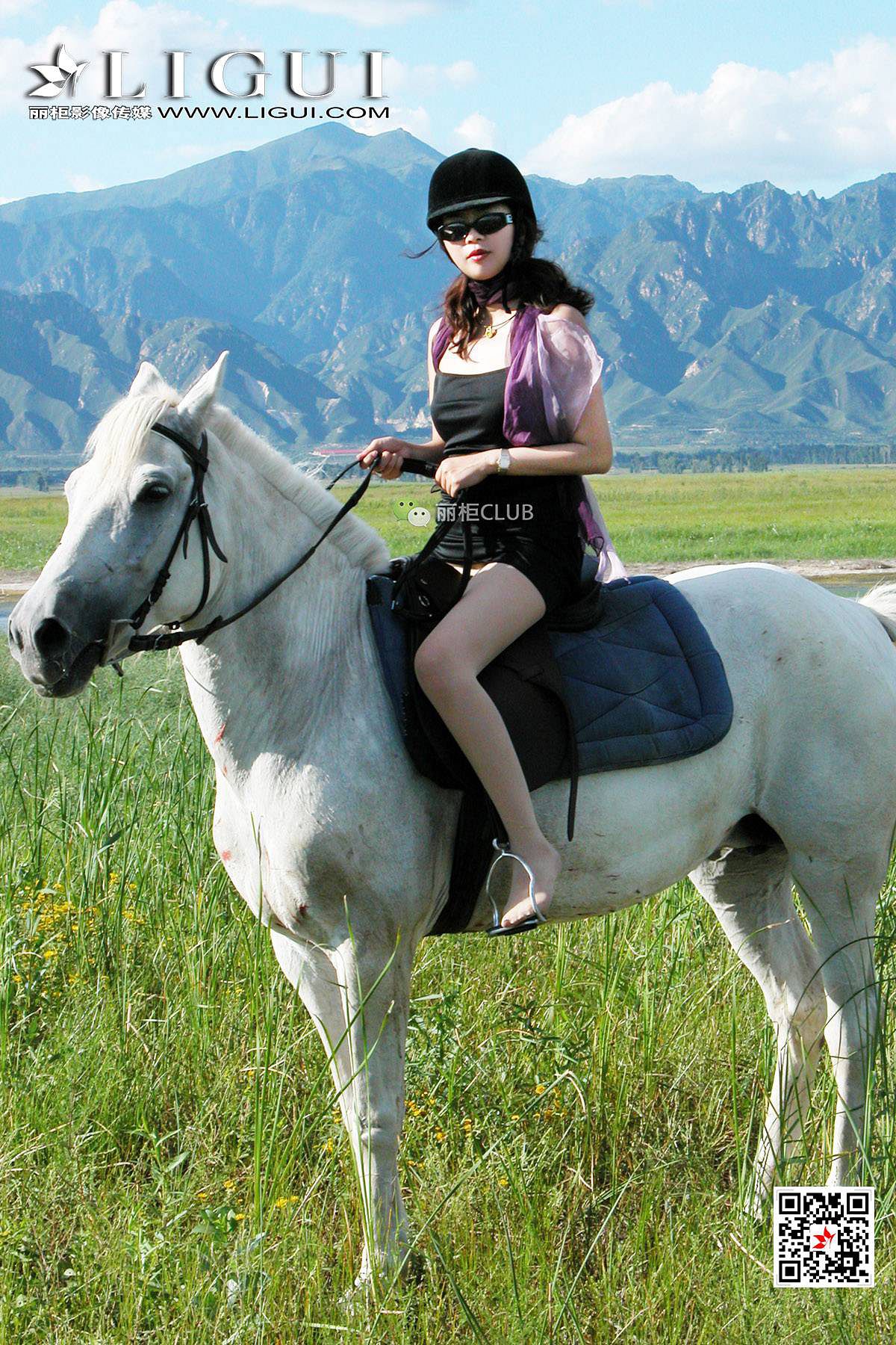 腿模丝高《白马女郎美丝》 [丽柜LIGUI] 美腿丝足 写真集