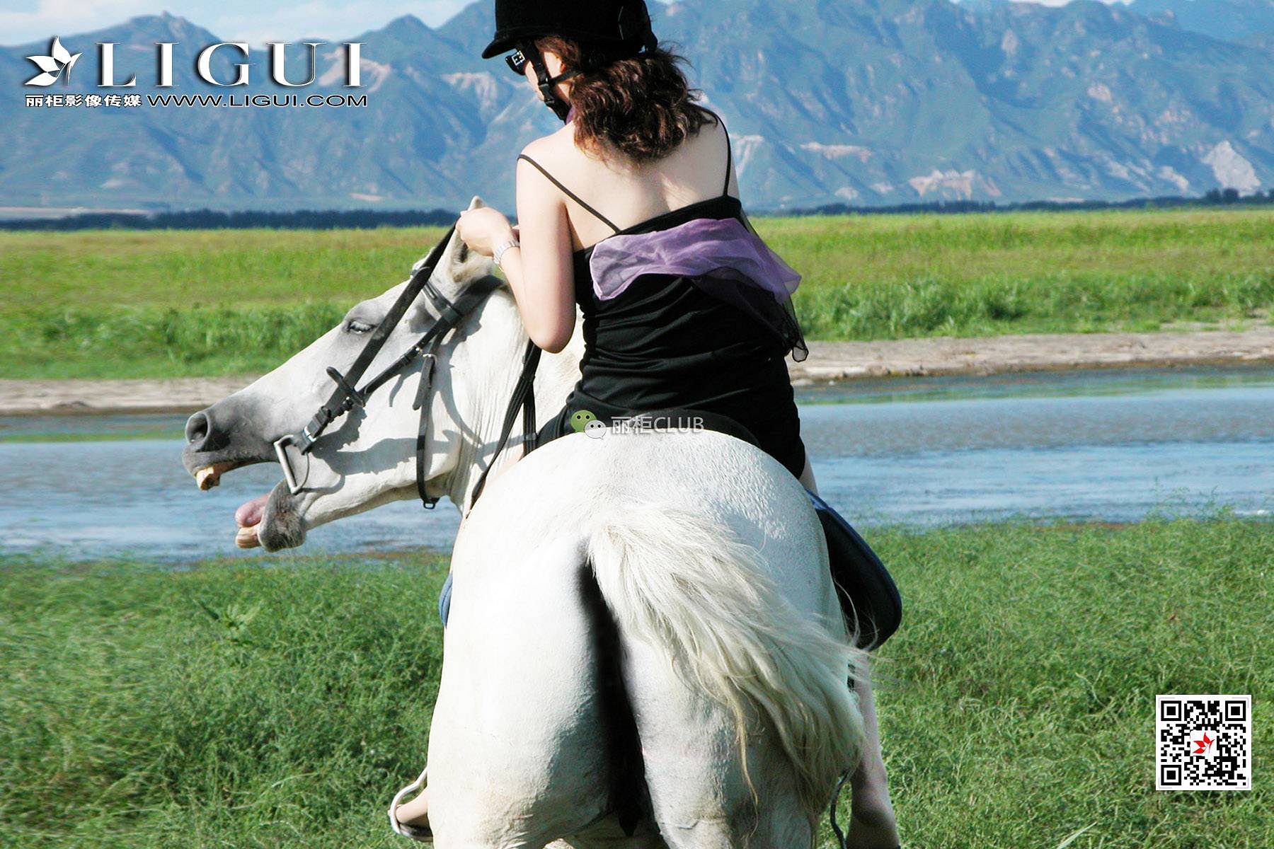 腿模丝高《白马女郎美丝》 [丽柜LIGUI] 美腿丝足 写真集