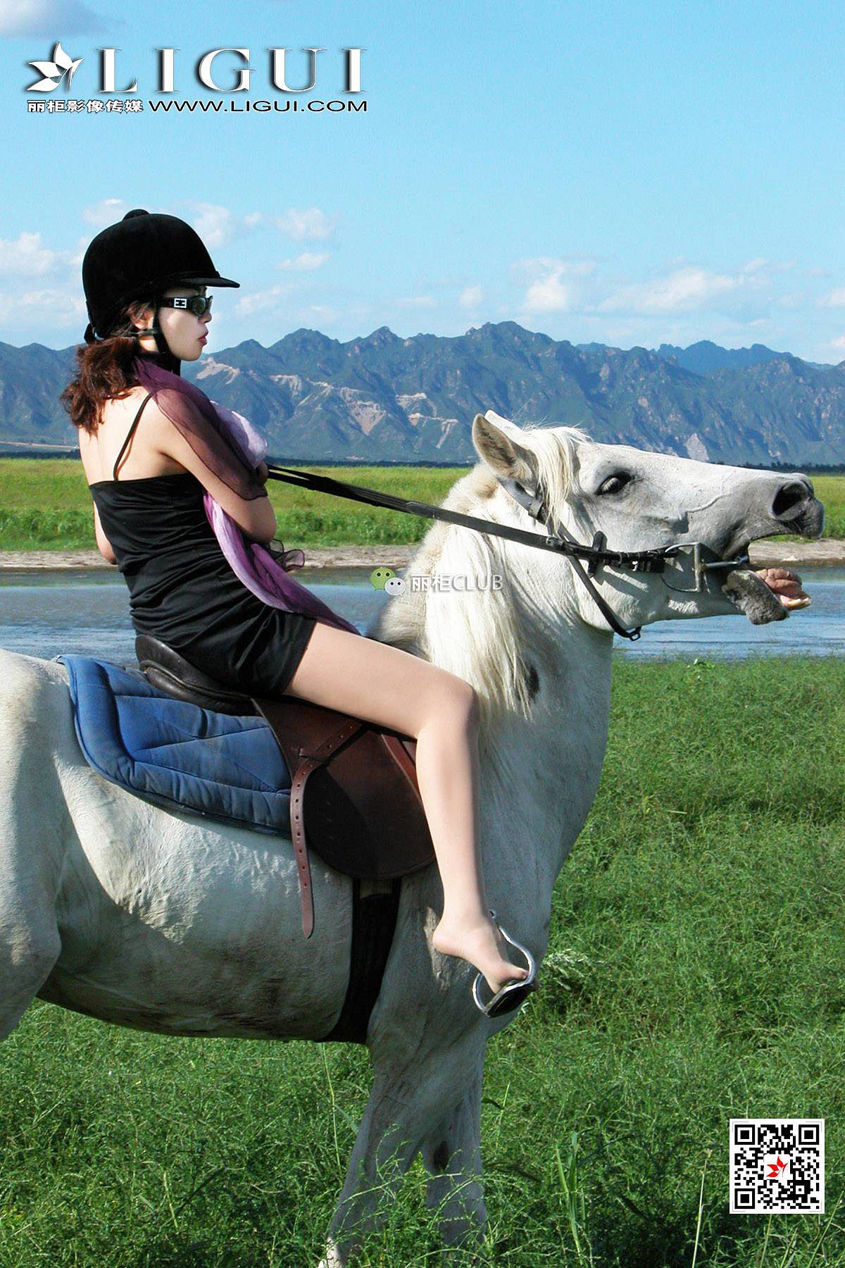 腿模丝高《白马女郎美丝》 [丽柜LIGUI] 美腿丝足 写真集