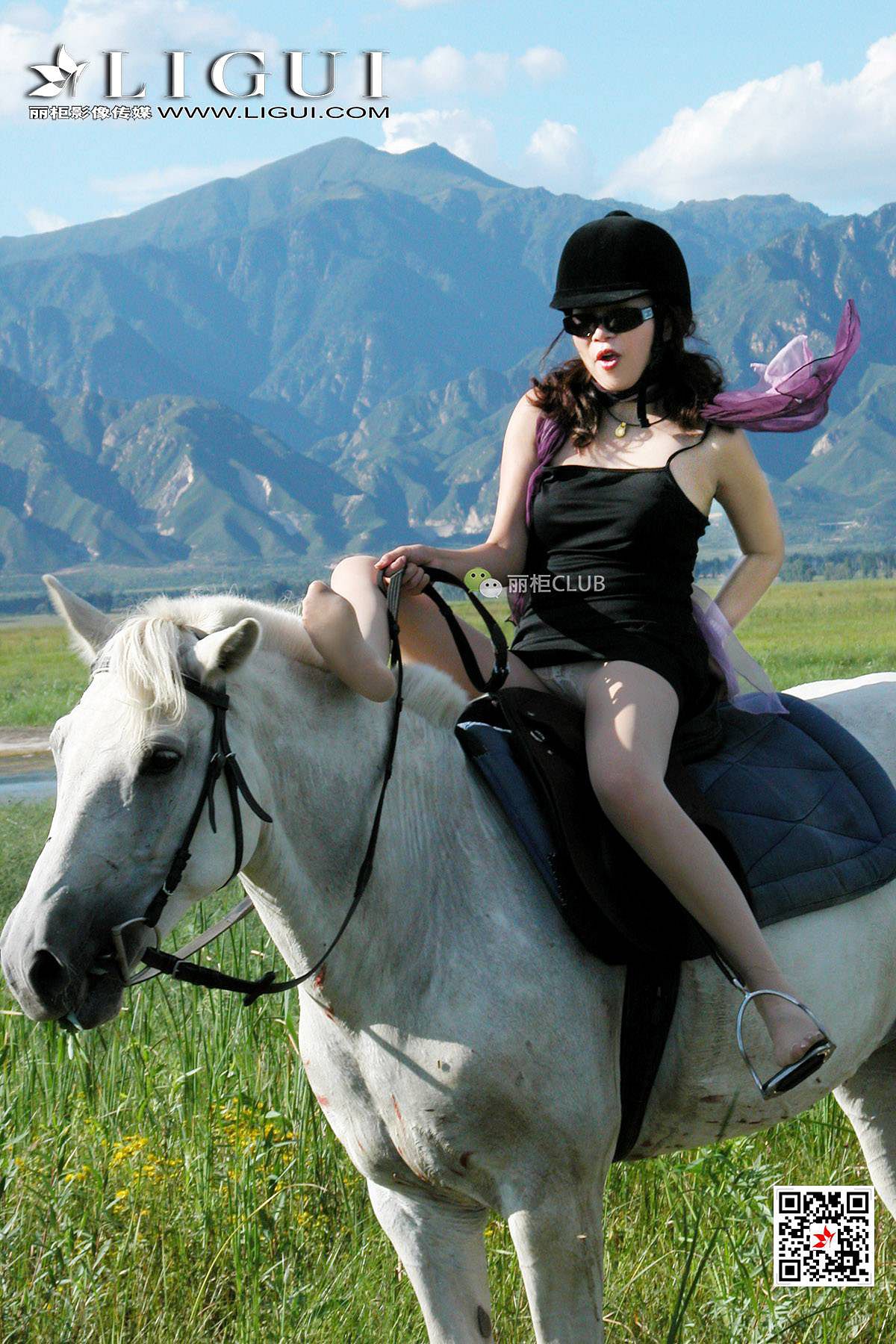 腿模丝高《白马女郎美丝》 [丽柜LIGUI] 美腿丝足 写真集