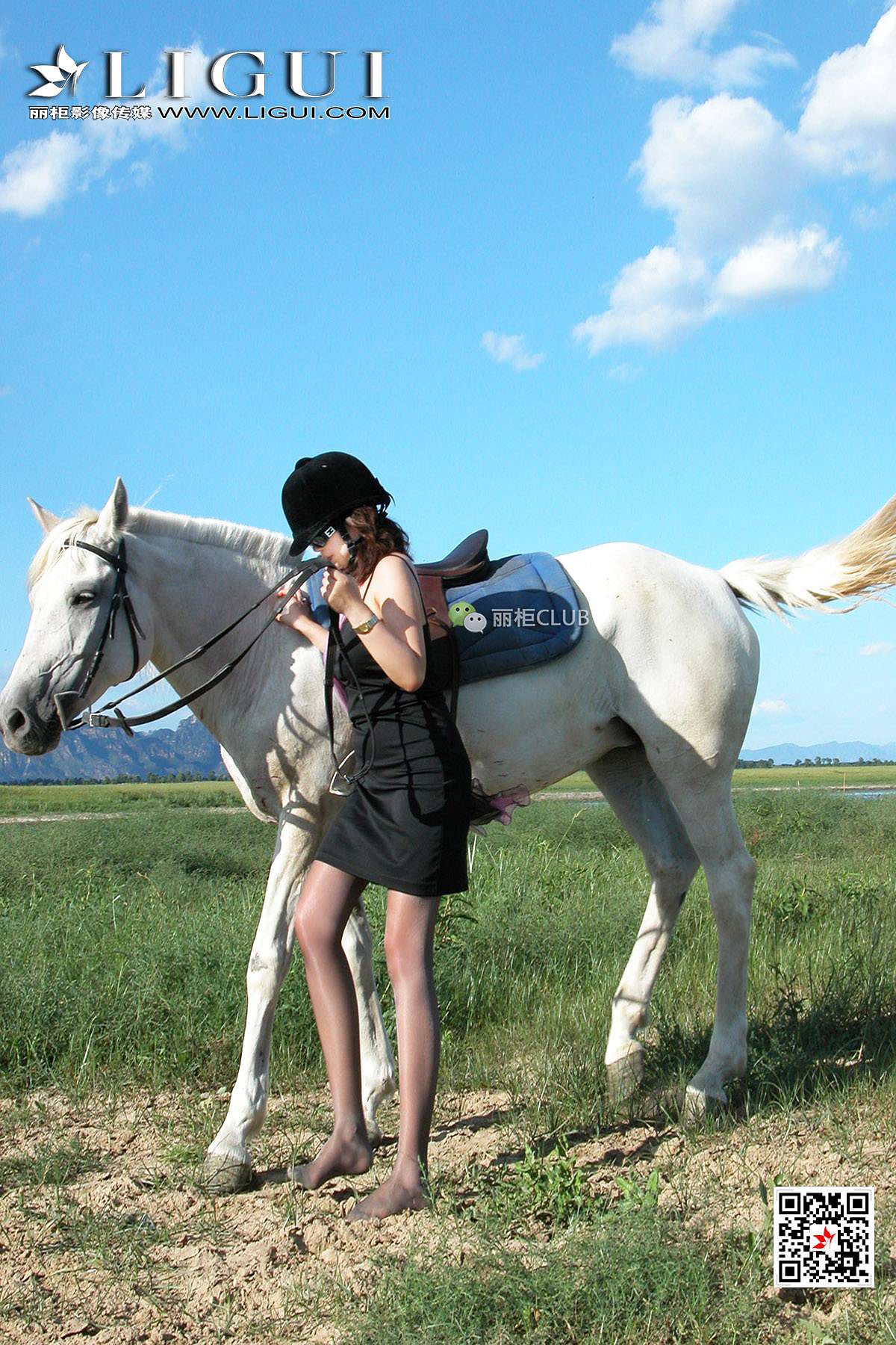 腿模丝高《白马女郎美丝》 [丽柜LIGUI] 美腿丝足 写真集