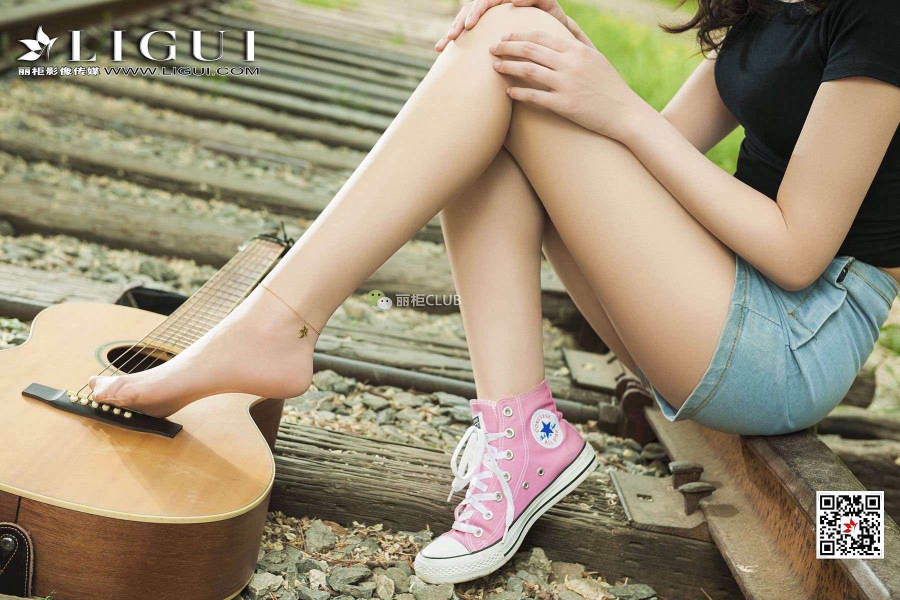 腿模小戈《文艺丝足少女》 [丽柜LIGUI] 美腿丝足 写真集