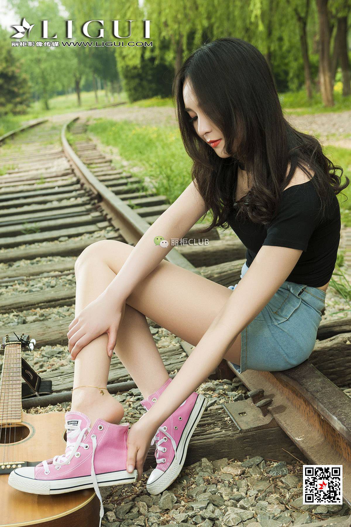 腿模小戈《文艺丝足少女》 [丽柜LIGUI] 美腿丝足 写真集