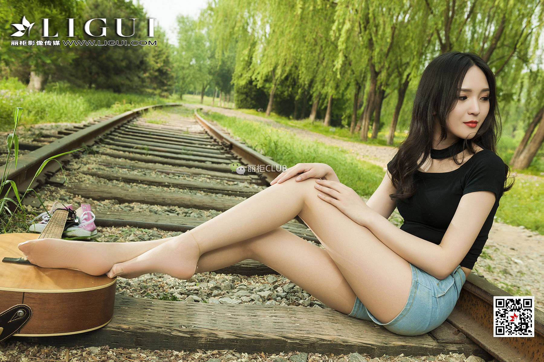 腿模小戈《文艺丝足少女》 [丽柜LIGUI] 美腿丝足 写真集