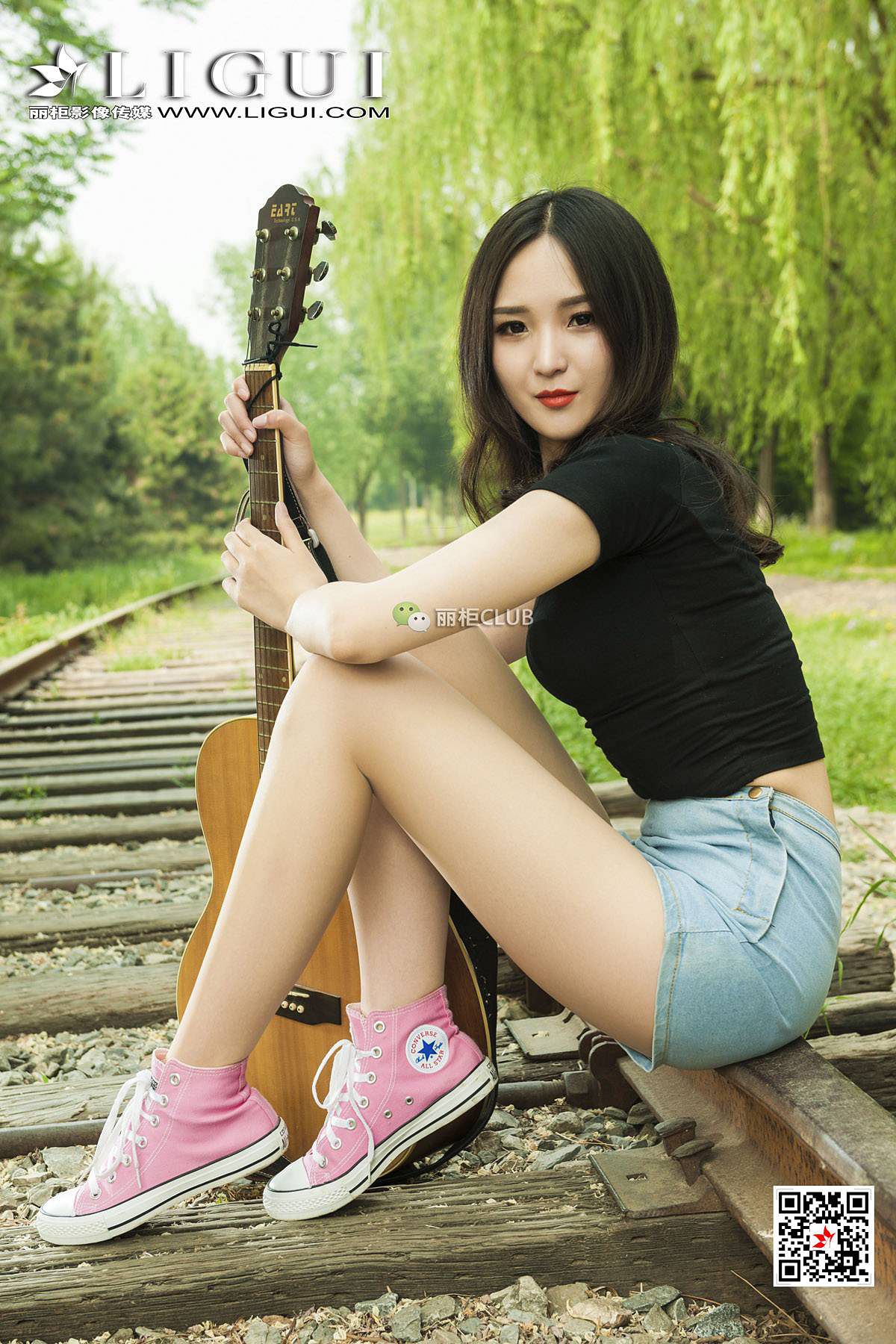 腿模小戈《文艺丝足少女》 [丽柜LIGUI] 美腿丝足 写真集