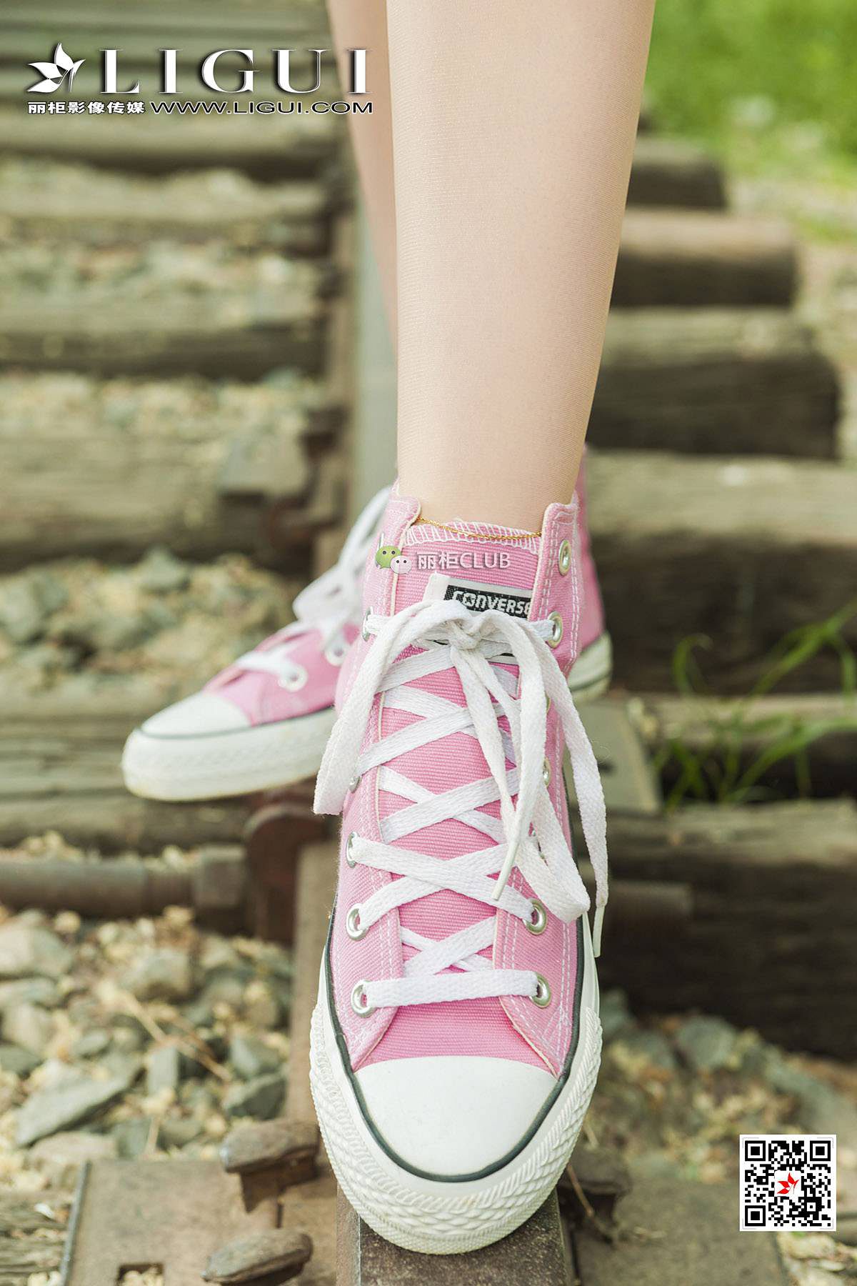 腿模小戈《文艺丝足少女》 [丽柜LIGUI] 美腿丝足 写真集