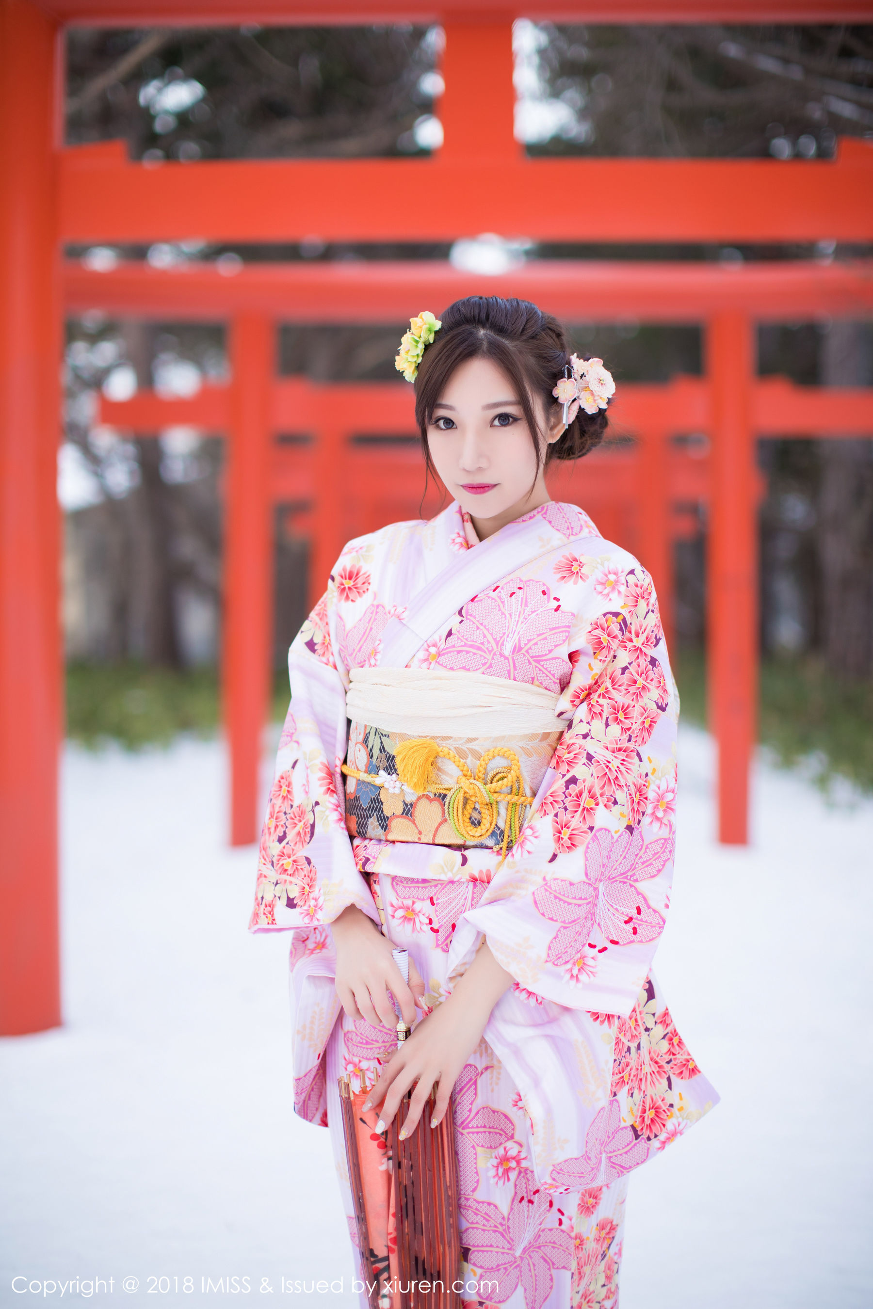 小狐狸Sica《北海道旅拍丝袜》 [爱蜜社IMiss] Vol.256 写真集