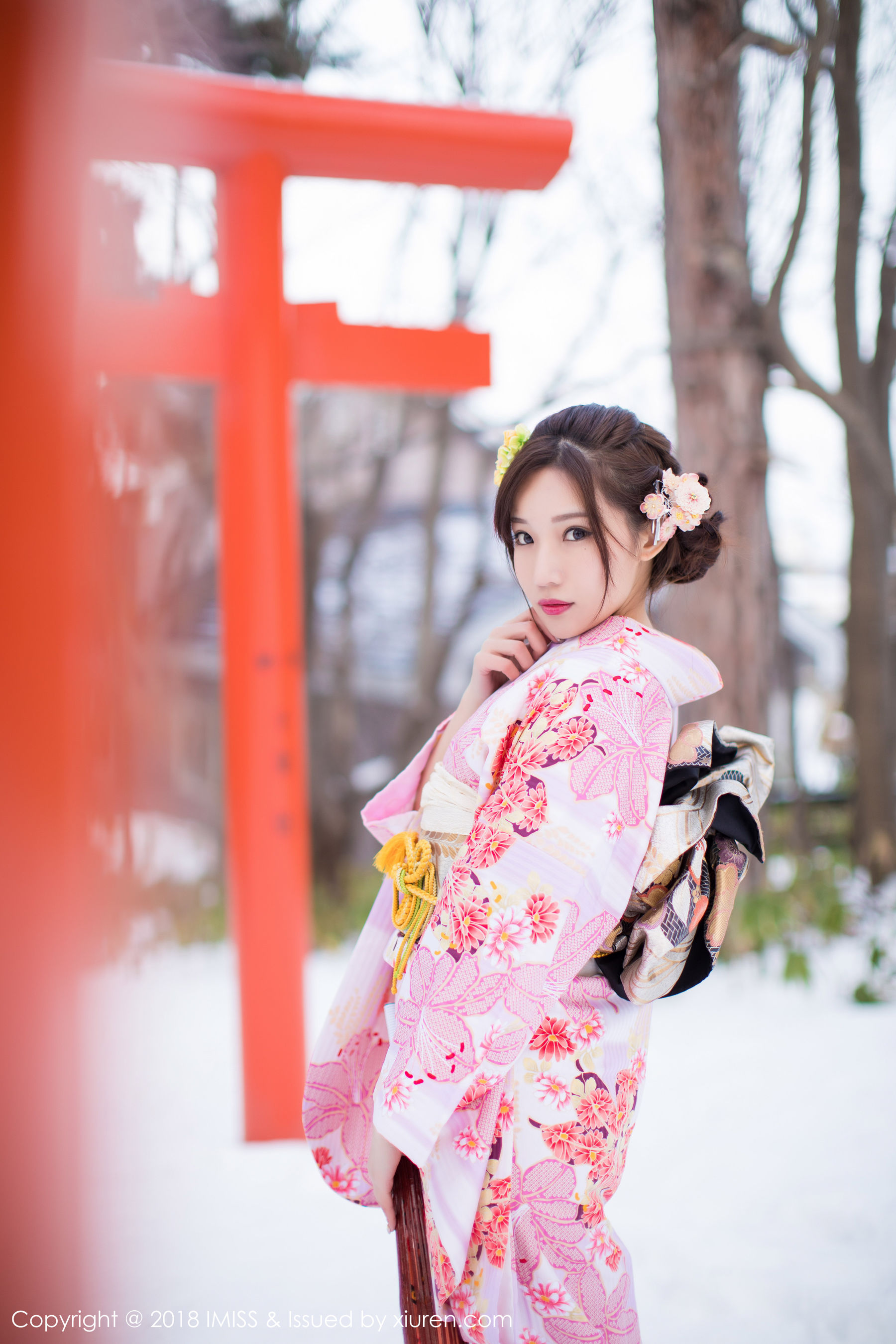 小狐狸Sica《北海道旅拍丝袜》 [爱蜜社IMiss] Vol.256 写真集