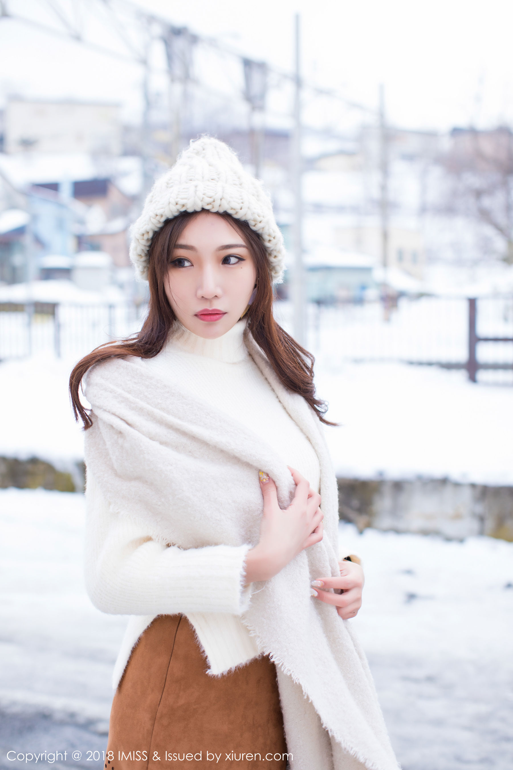 小狐狸Sica《北海道旅拍丝袜》 [爱蜜社IMiss] Vol.256 写真集