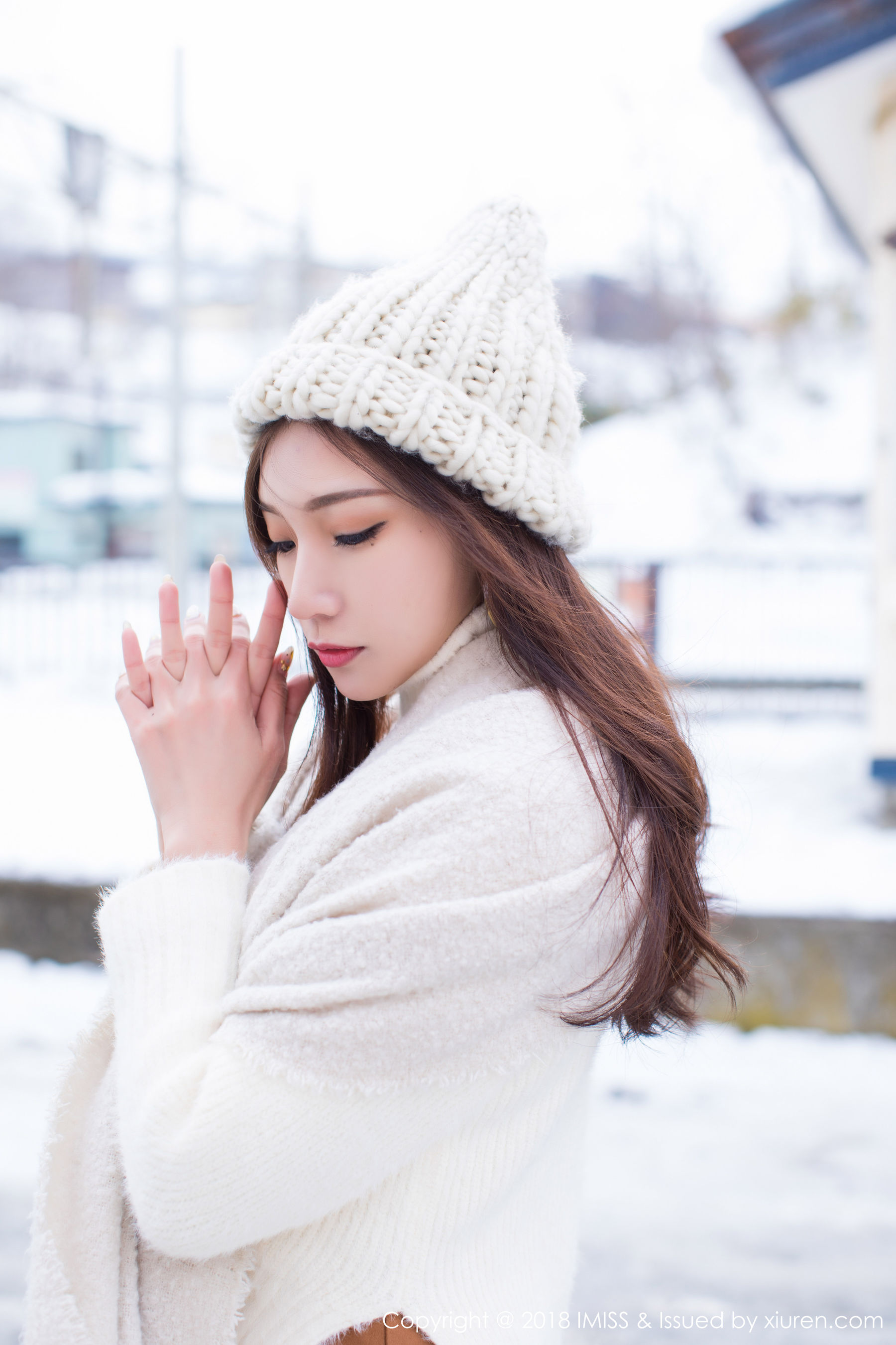 小狐狸Sica《北海道旅拍丝袜》 [爱蜜社IMiss] Vol.256 写真集