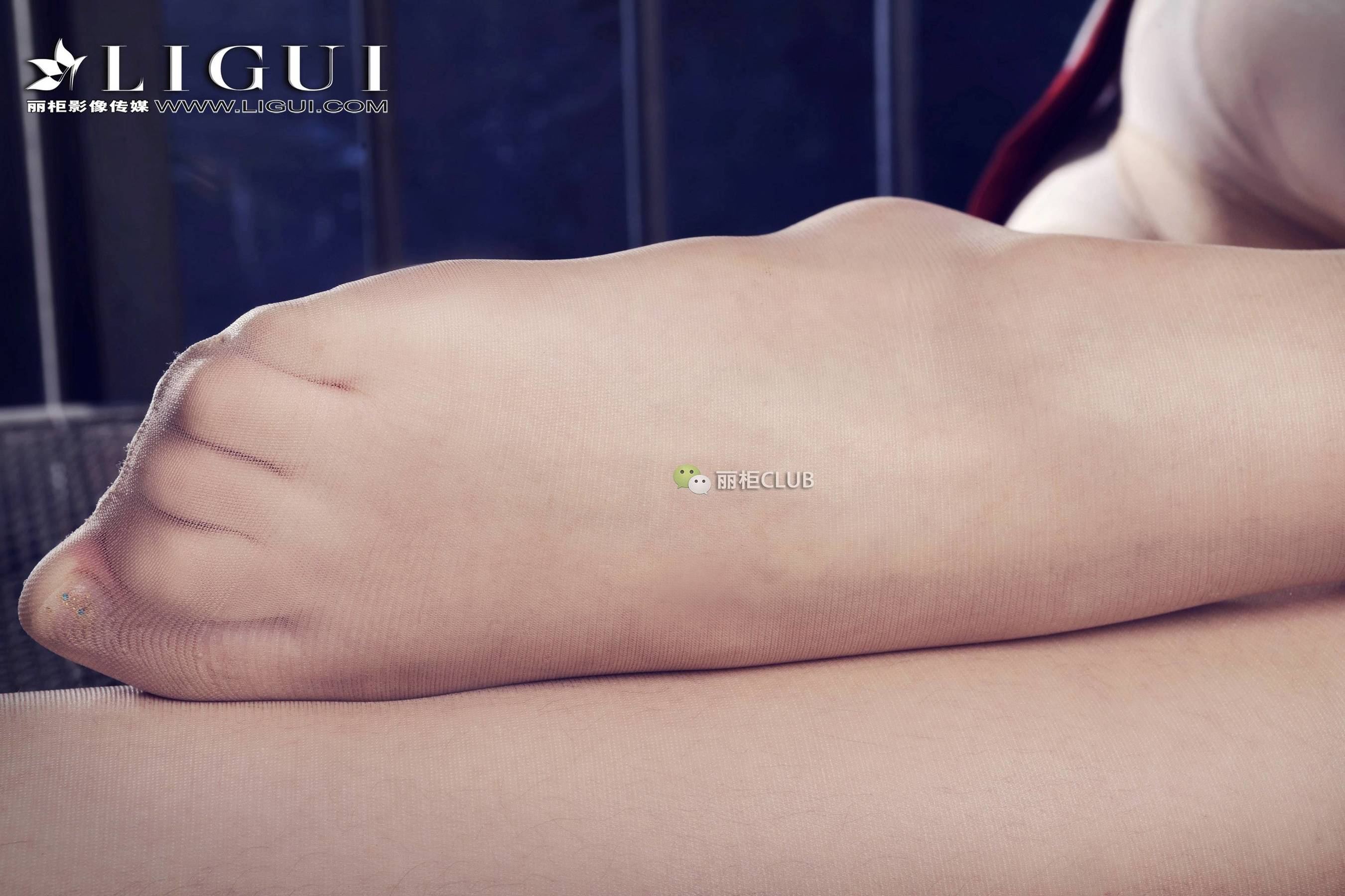 腿模韩雪《护士迷情》 [丽柜Ligui] 经典回顾 美腿丝足写真集