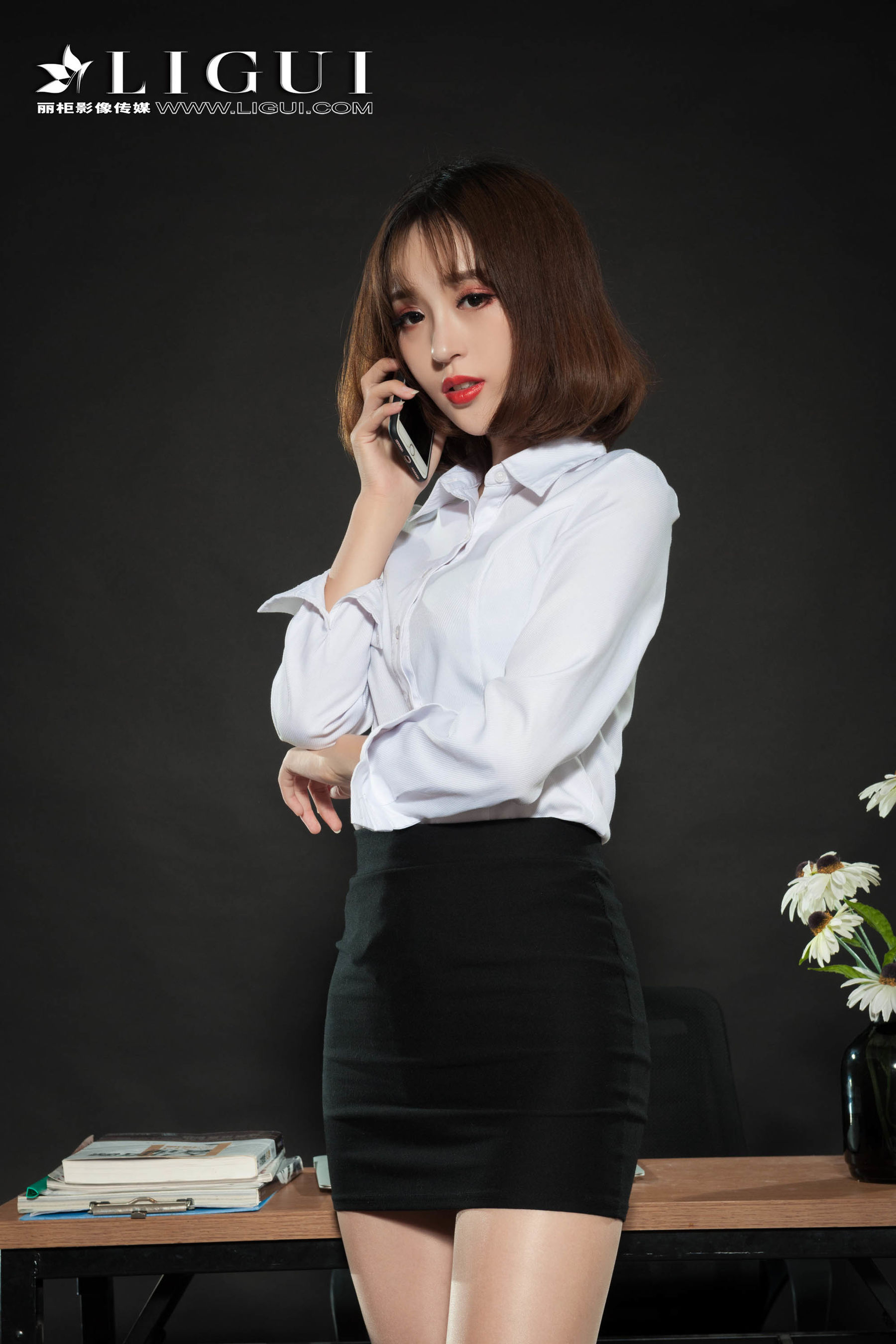 腿模孙千琪《丝足OL》 [丽柜Ligui] 写真集