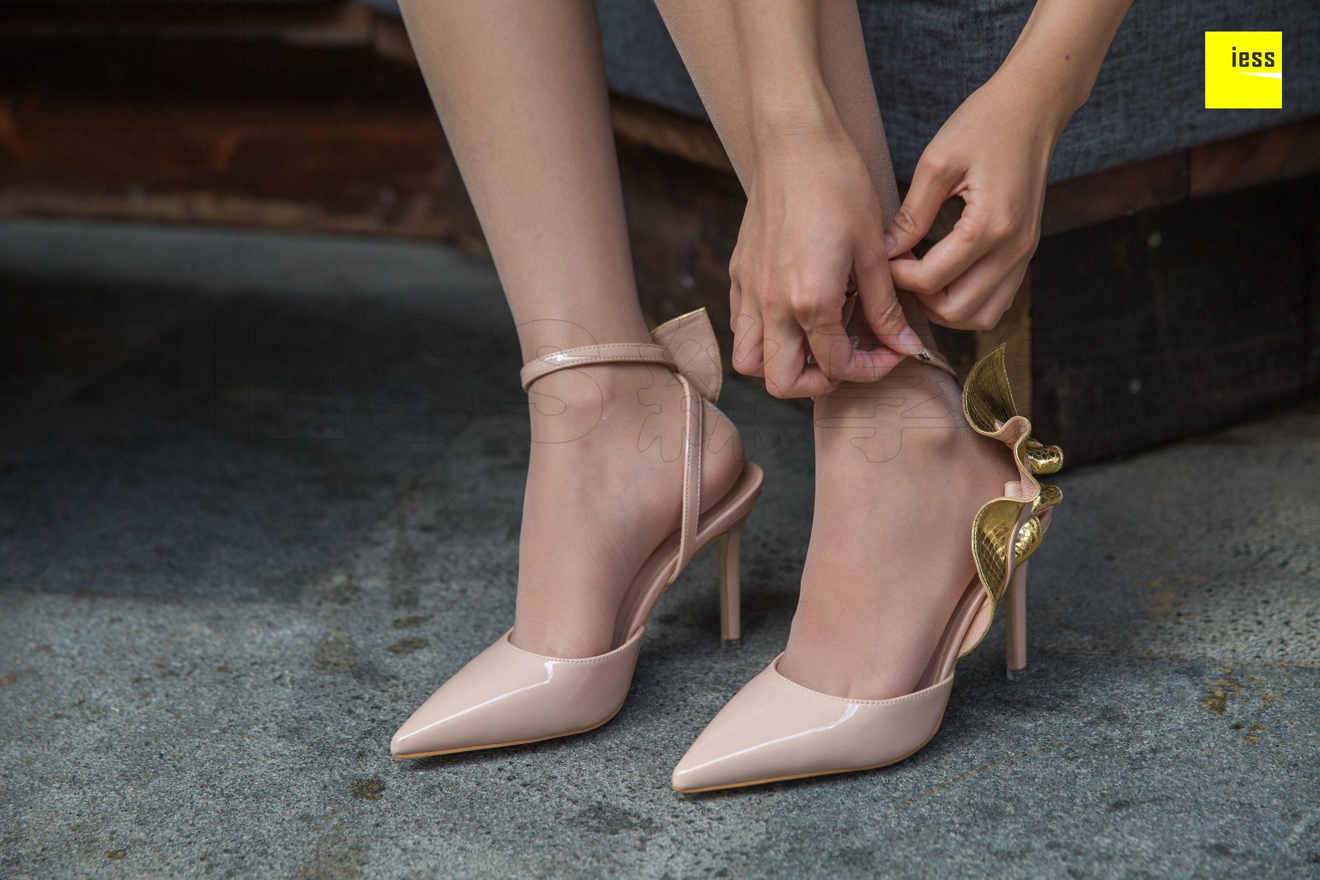 婉萍 《婉萍小仙女肉丝》 [异思趣向IESS] 丝享家265 写真集