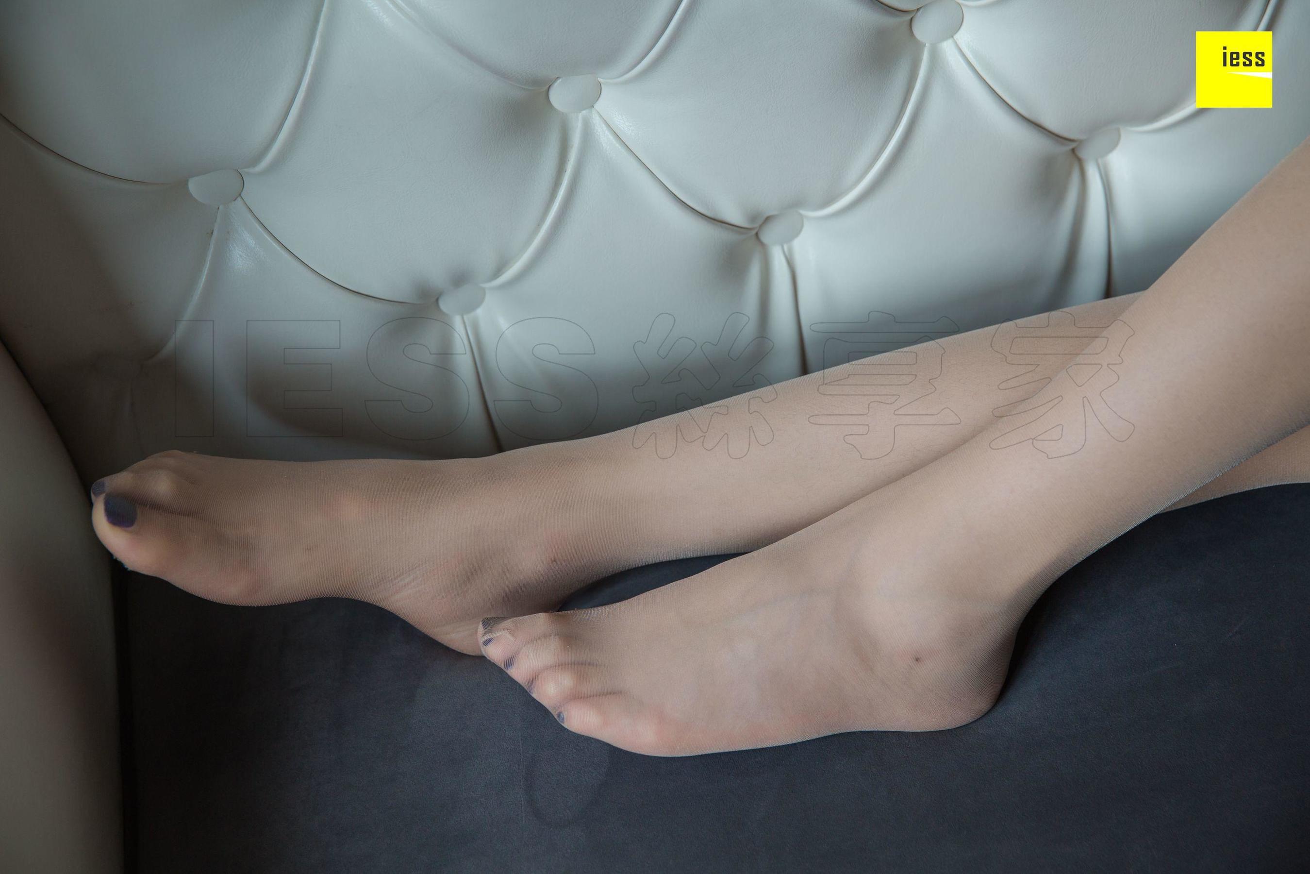 九妹 《九妹也可以很酷》[异思趣向IESS] 丝享家275 写真集