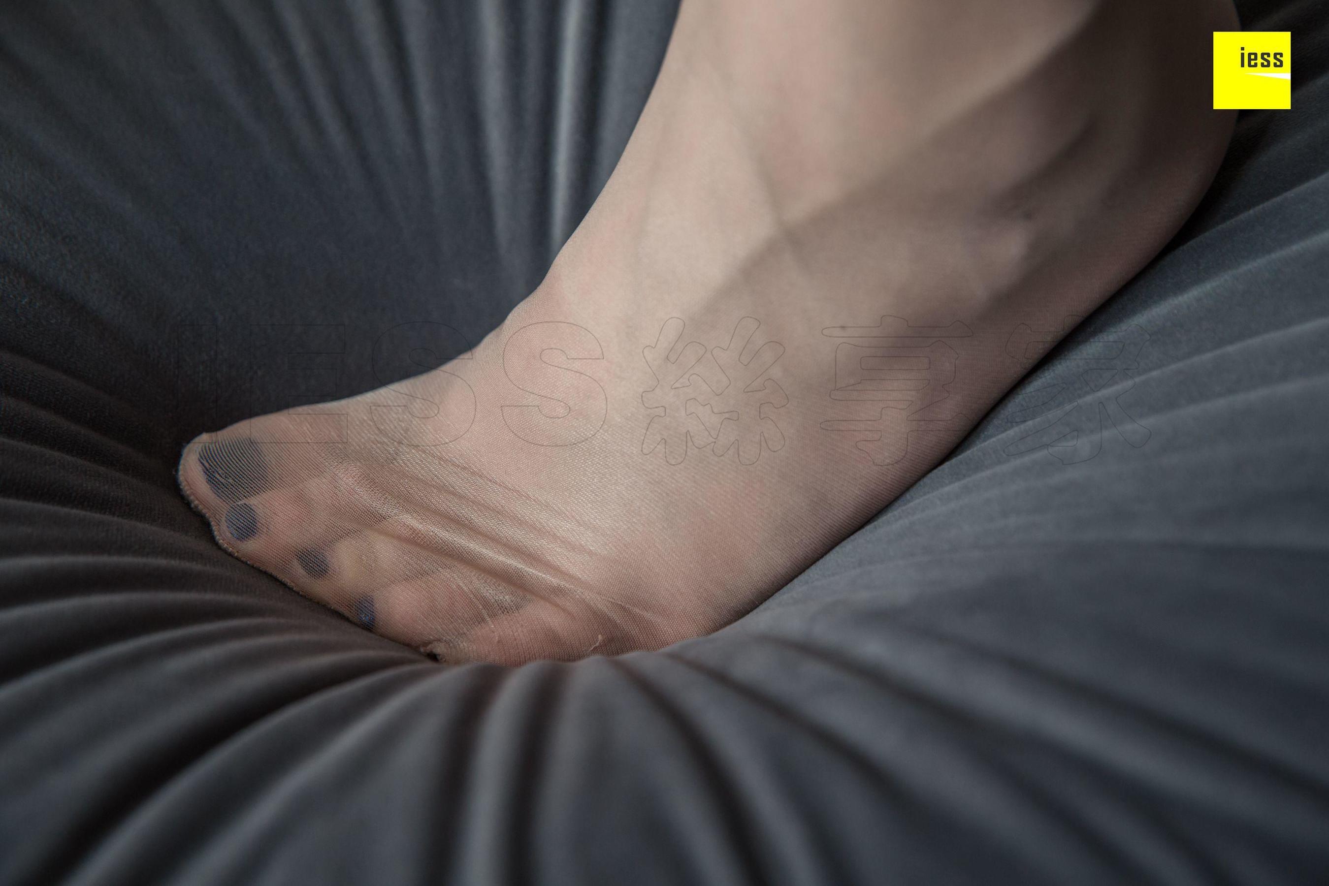 九妹 《九妹也可以很酷》[异思趣向IESS] 丝享家275 写真集