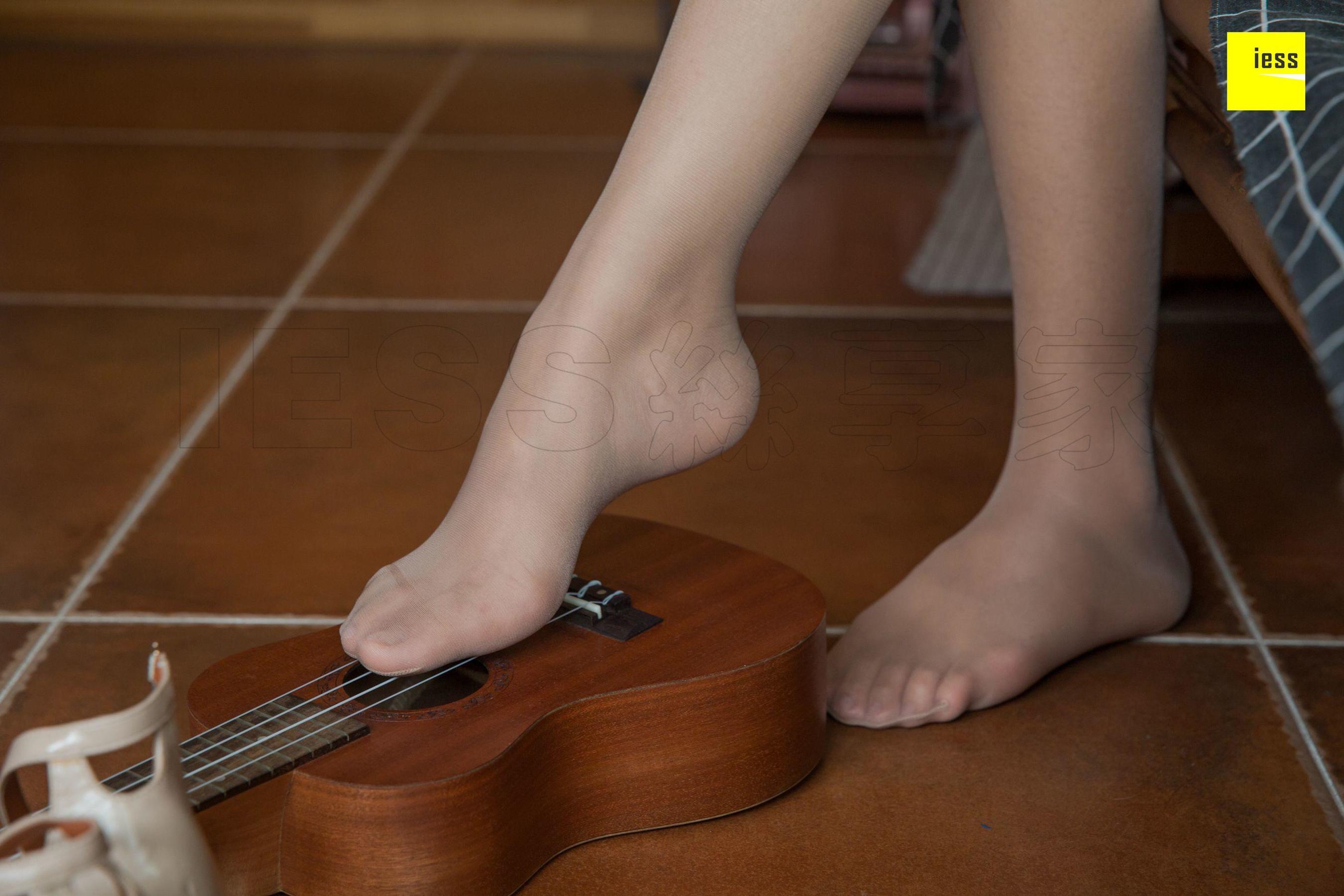 东东 《尤克里里肉丝协奏曲》[异思趣向IESS] 丝享家277 写真集