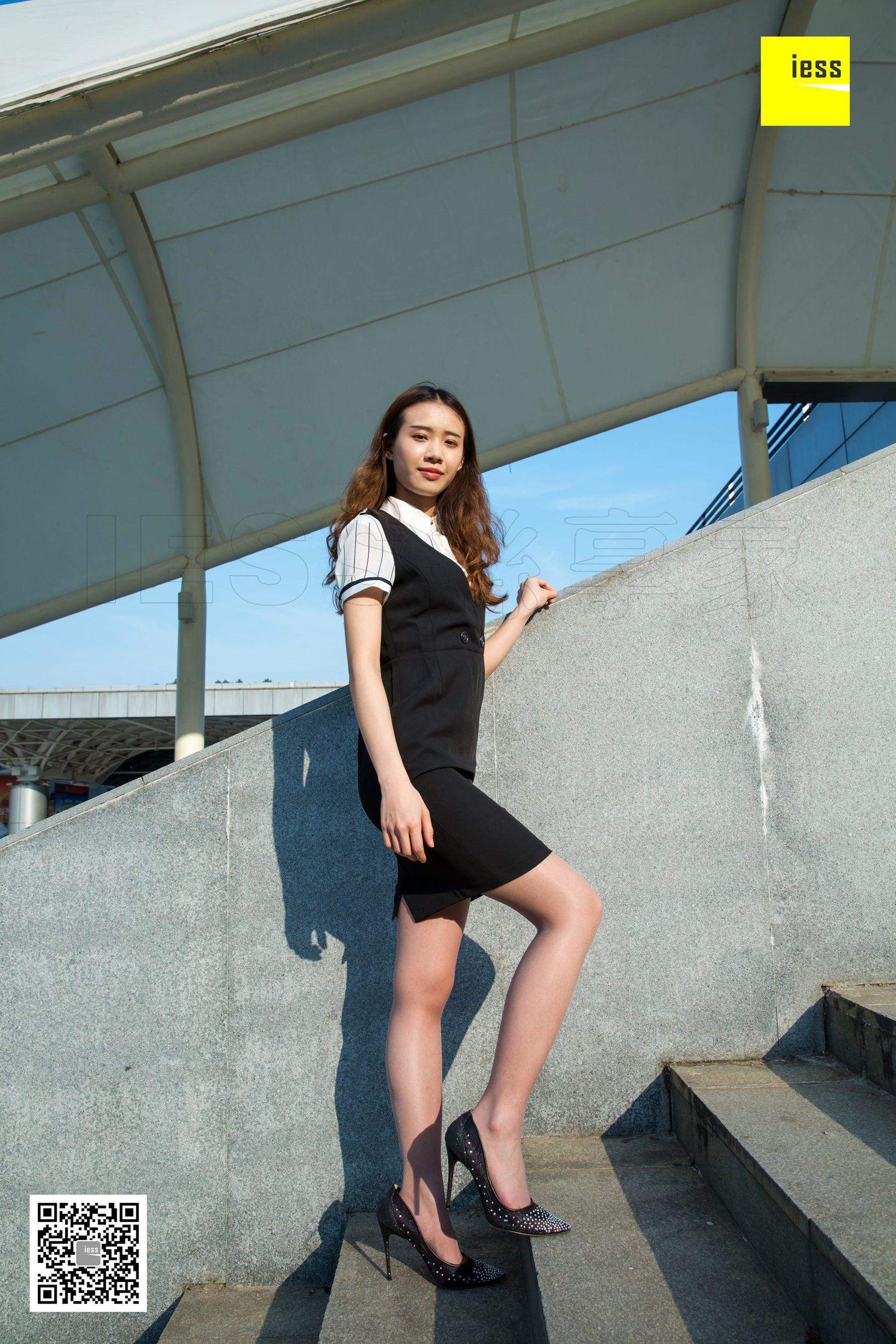 暖暖 《电梯情结》[异思趣向IESS] 丝享家289 写真集