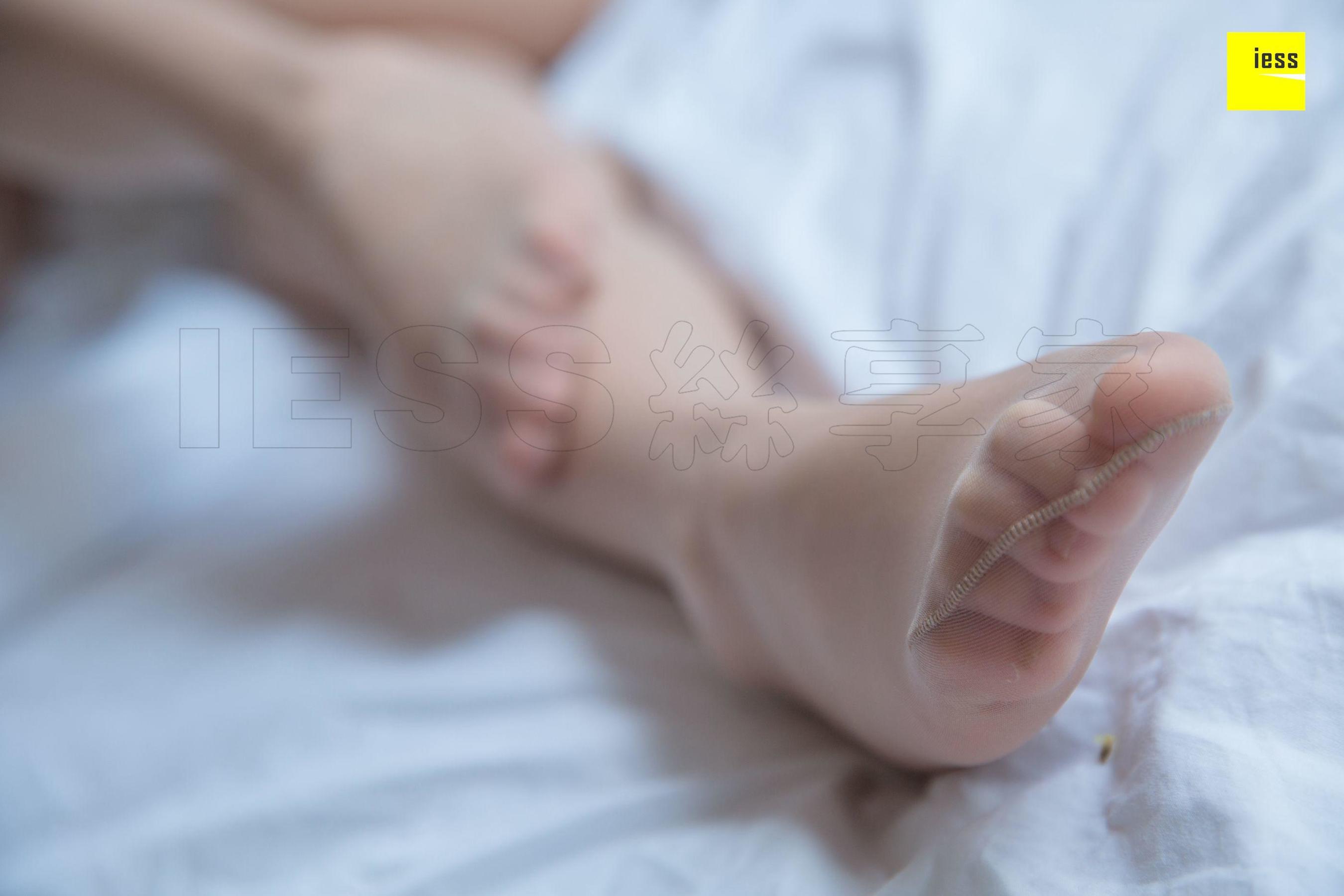 文欣 《百叶窗下的秘密》[异思趣向IESS] 丝享家293 写真集