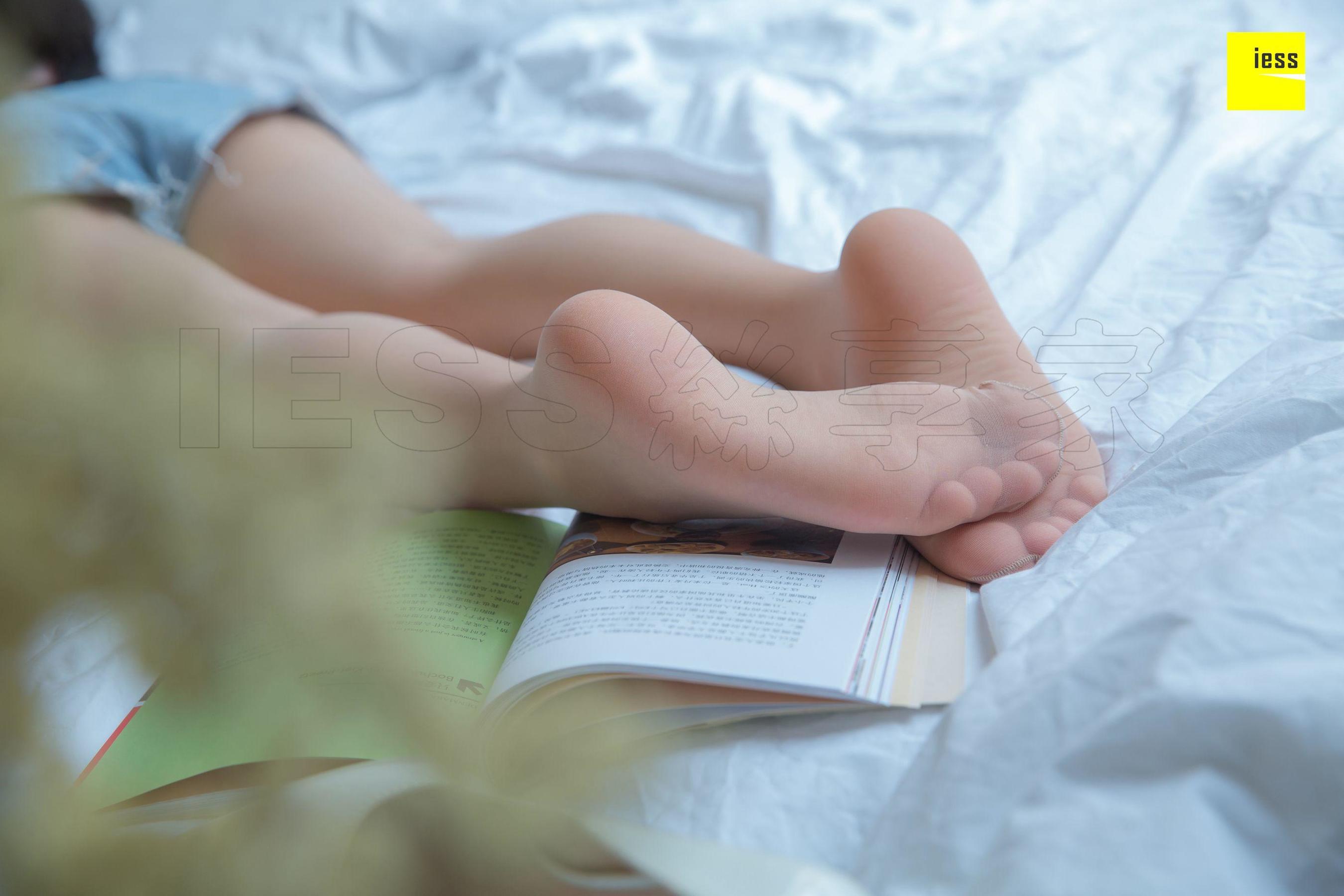 文欣 《百叶窗下的秘密》[异思趣向IESS] 丝享家293 写真集