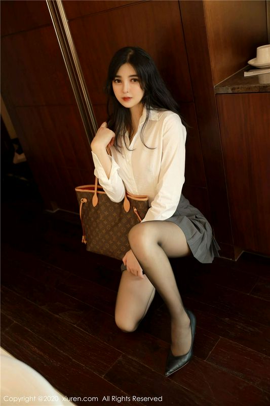 XiuRen秀人网No.2330韩静安首套写真