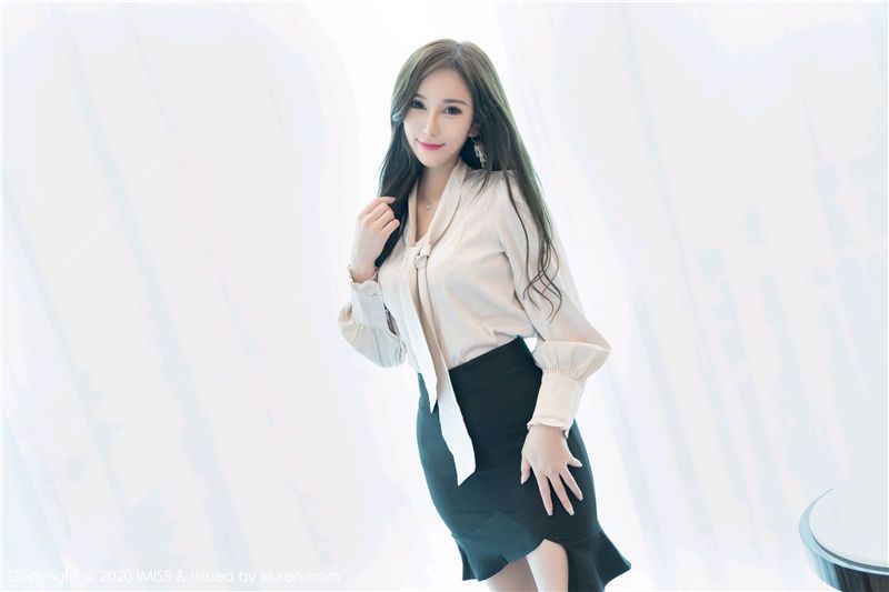 IMISS爱蜜社VOL.475Lavinia肉肉丝袜美腿写真